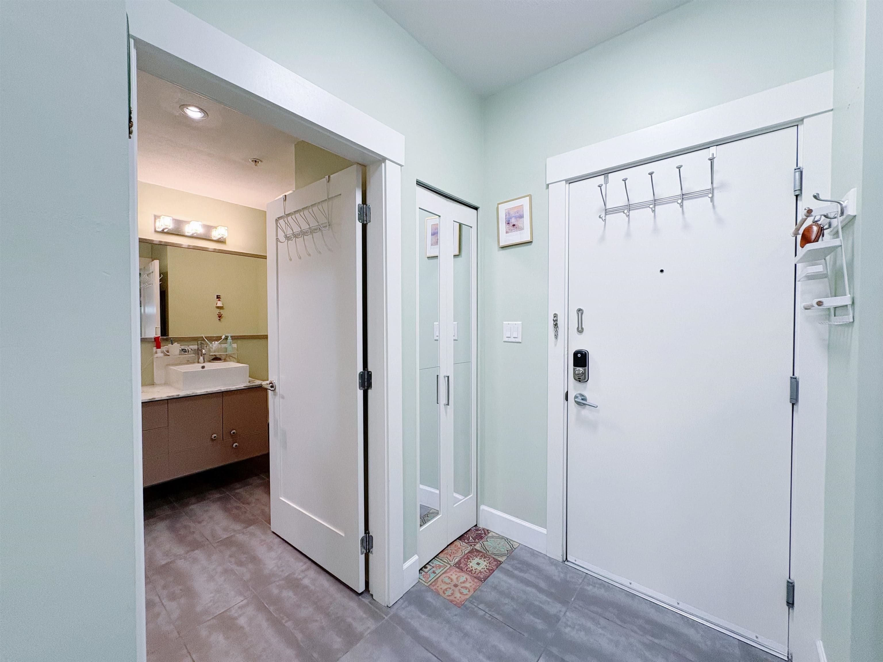 304 - 6611 Eckersley Road, Richmond, V6Y 0B7 — photo 2