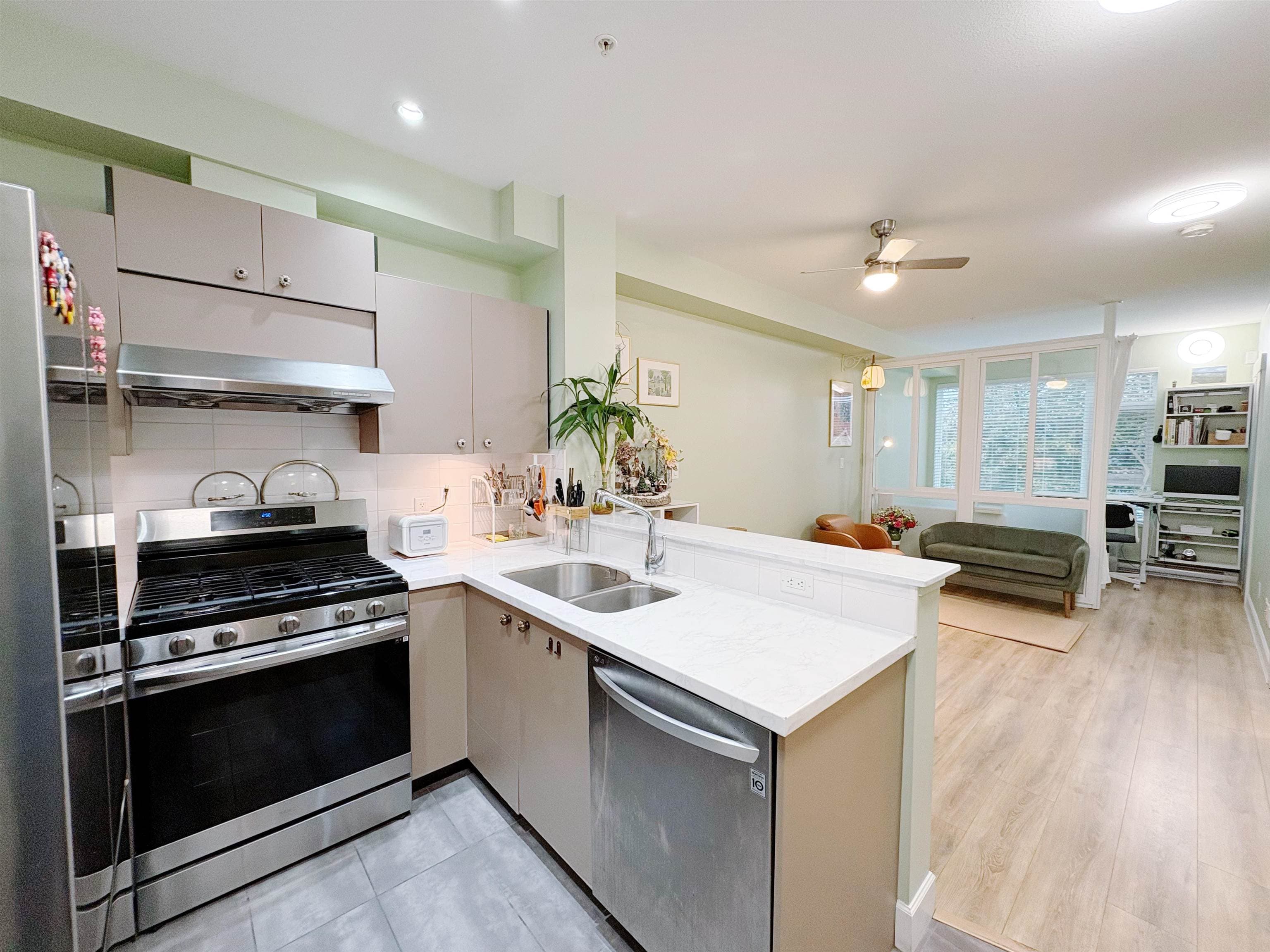 304 - 6611 Eckersley Road, Richmond, V6Y 0B7 — photo 3