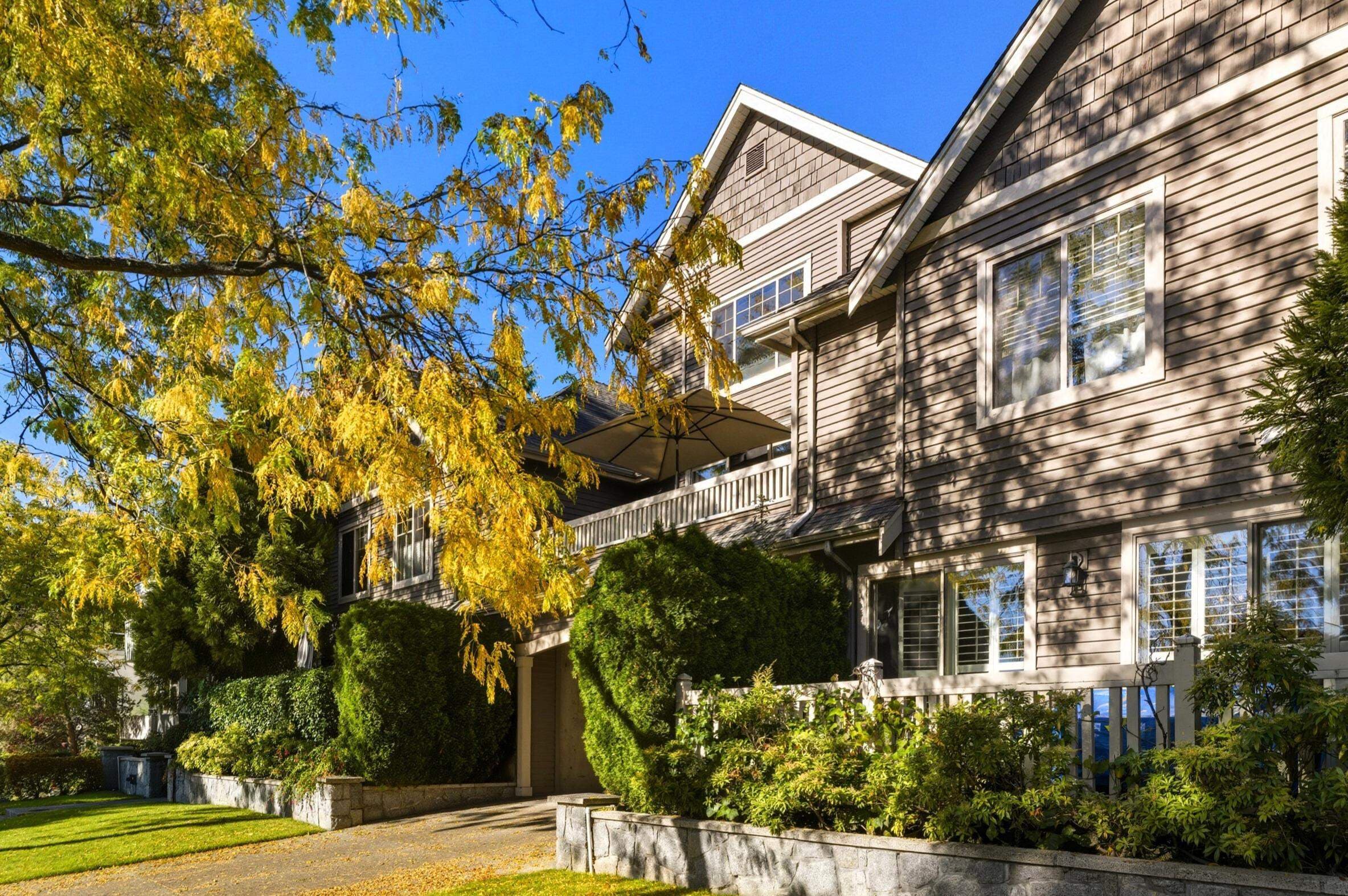 6 - 222 E 5th Street, North Vancouver