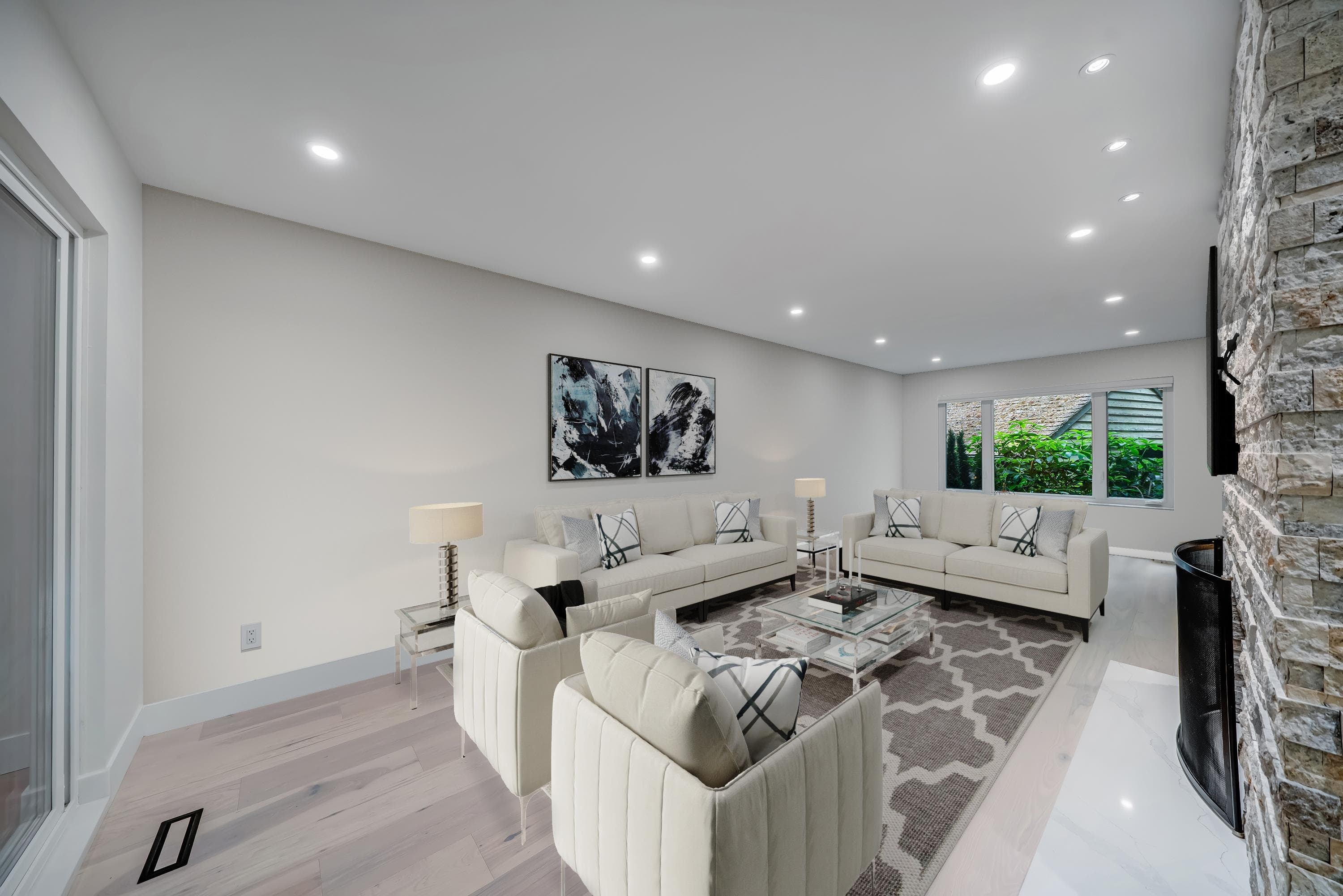 867 Frederick Road, North Vancouver, V7K 2Y5 — photo 4