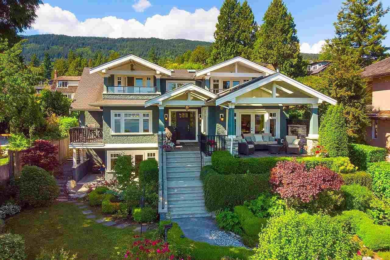 2623 Lawson Avenue, West Vancouver, V7V 2G3 — photo 2