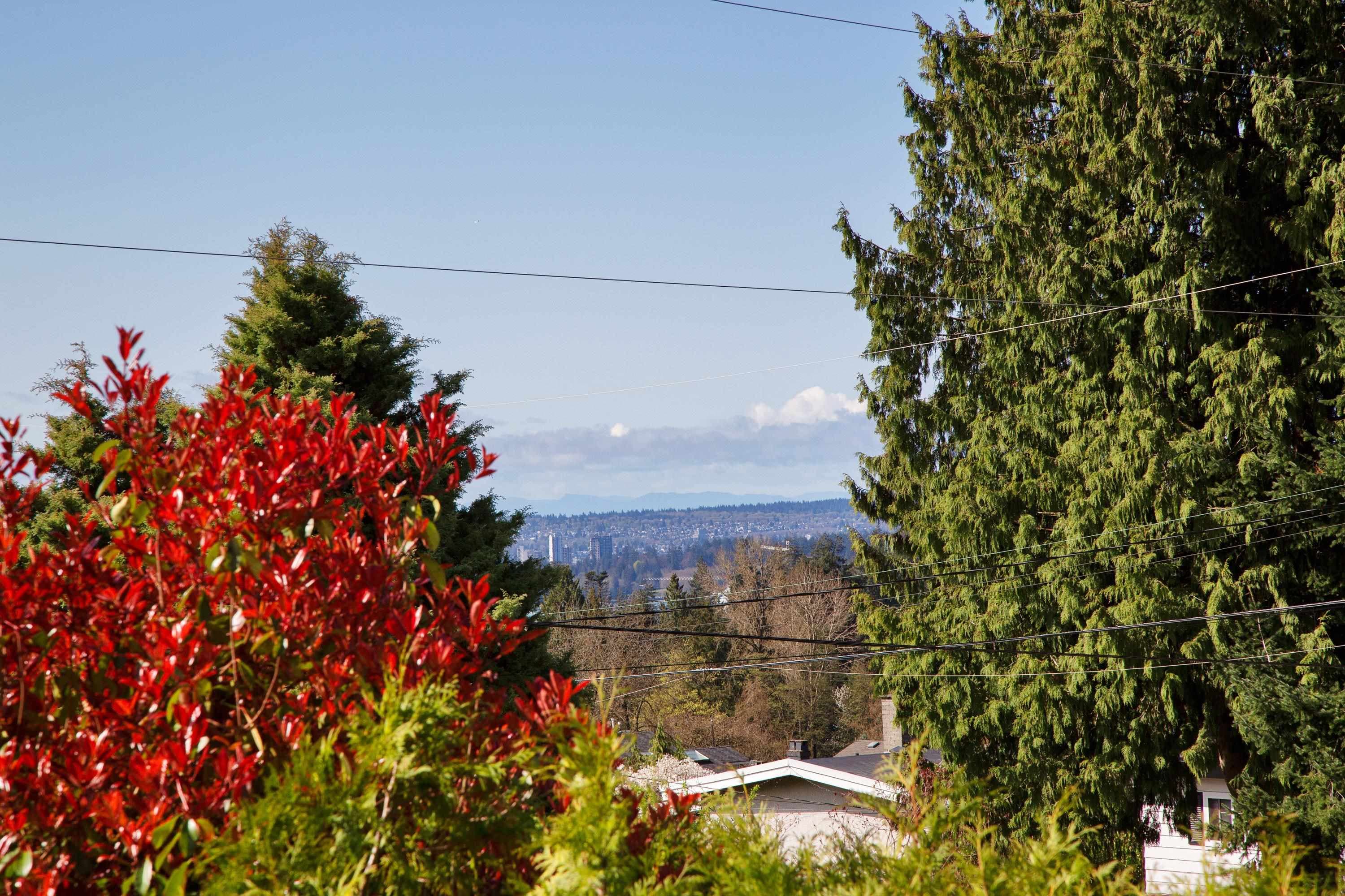 445 W Queens Road, North Vancouver, V7N 2K8 — photo 3