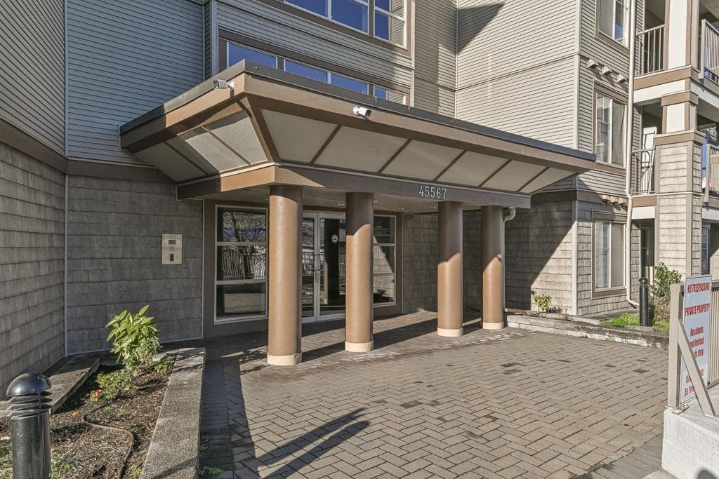 215 - 45567 Yale Road, Chilliwack, V2P 0B2 — photo 3