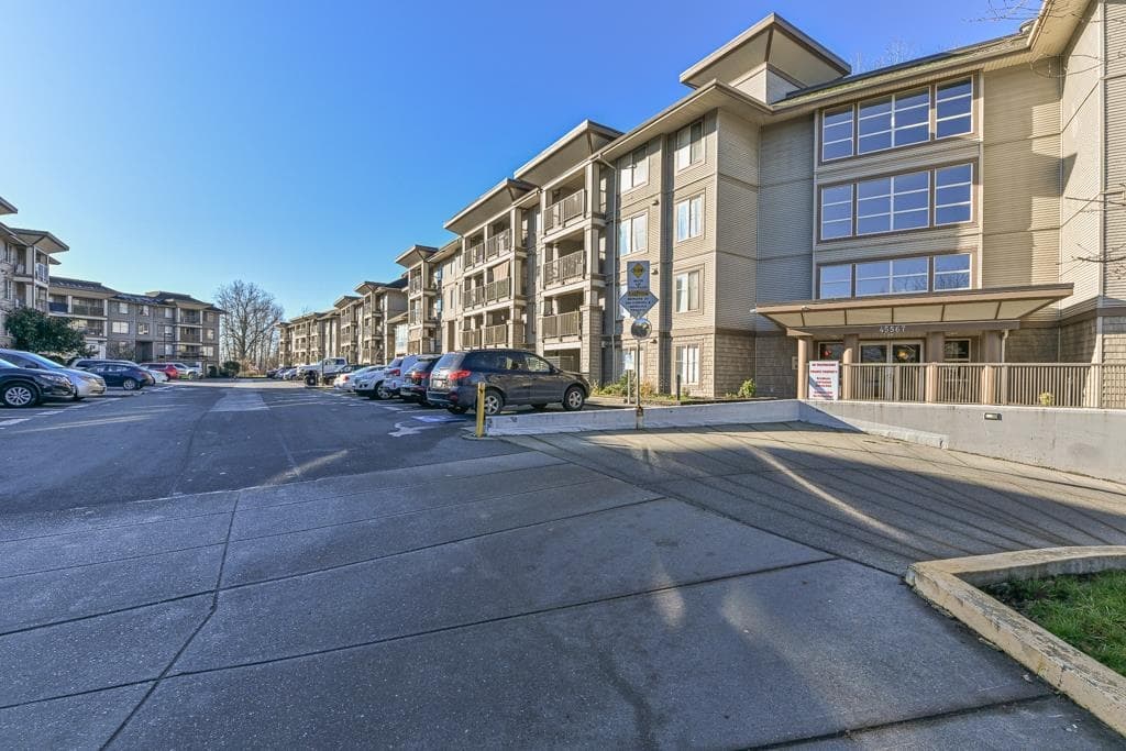 215 - 45567 Yale Road, Chilliwack