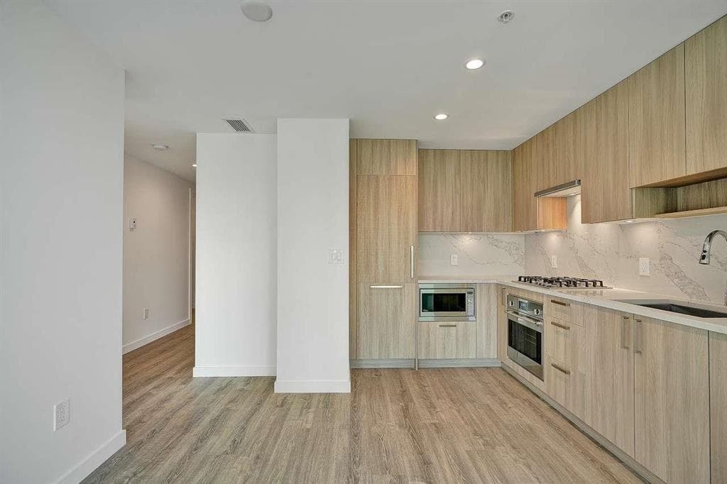 708 - 13350 Central Avenue, Surrey, V3T 0S1 — photo 4