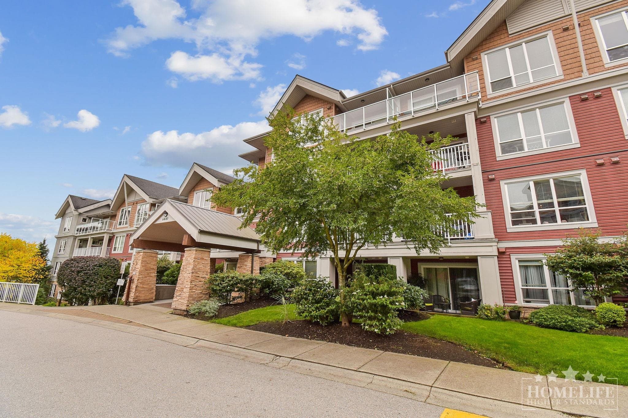 403 - 6440 194 Street, Surrey, V4N 6J7 — photo 3