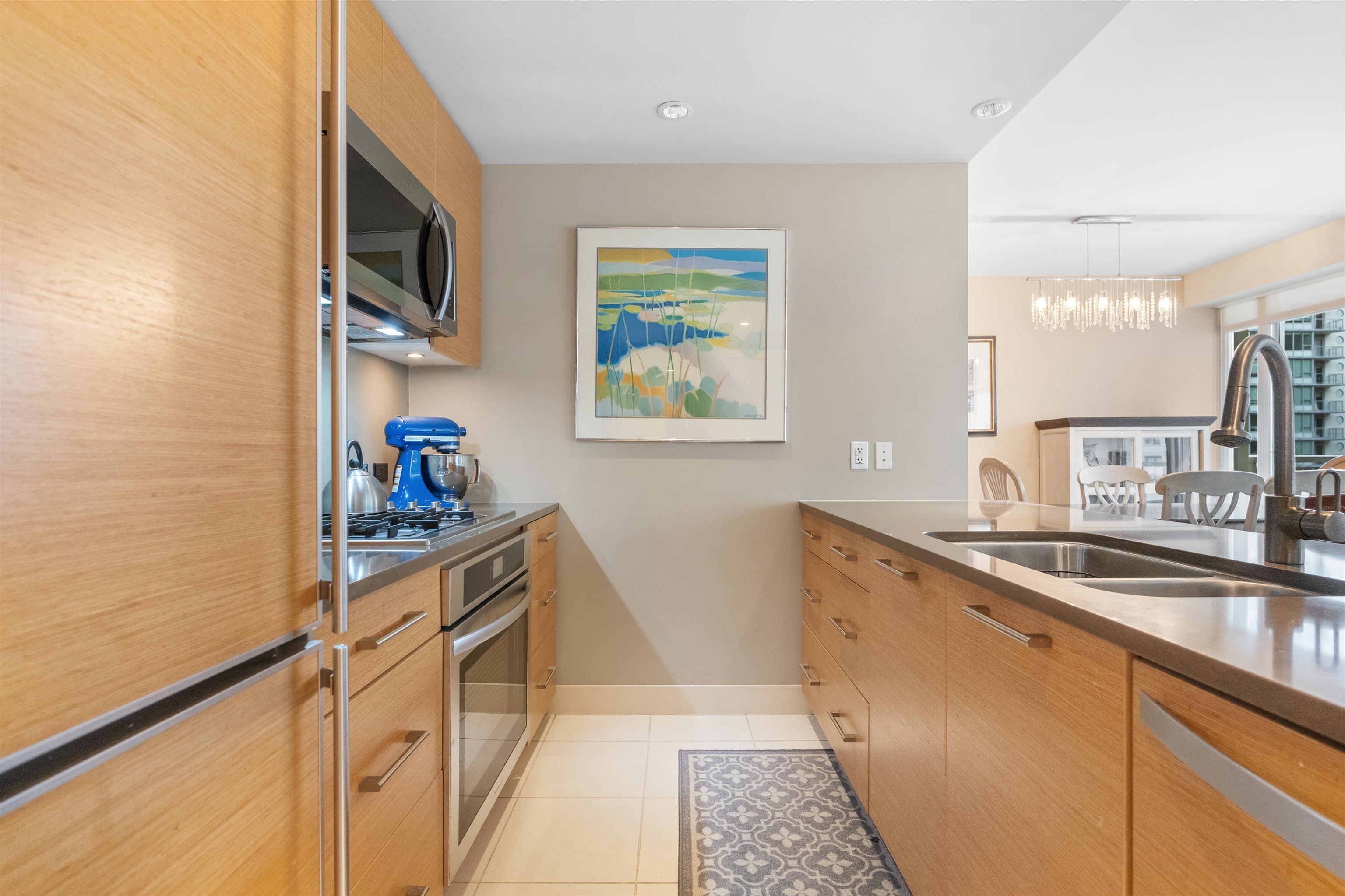 1473 Johnston Road, White Rock, V4B 3Z4 — photo 3