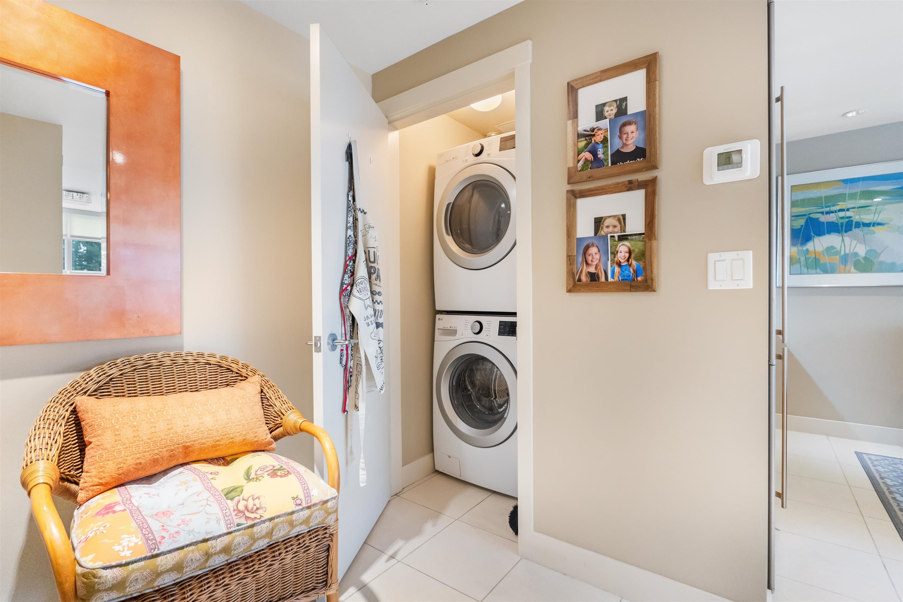 1473 Johnston Road, White Rock, V4B 3Z4 — photo 4