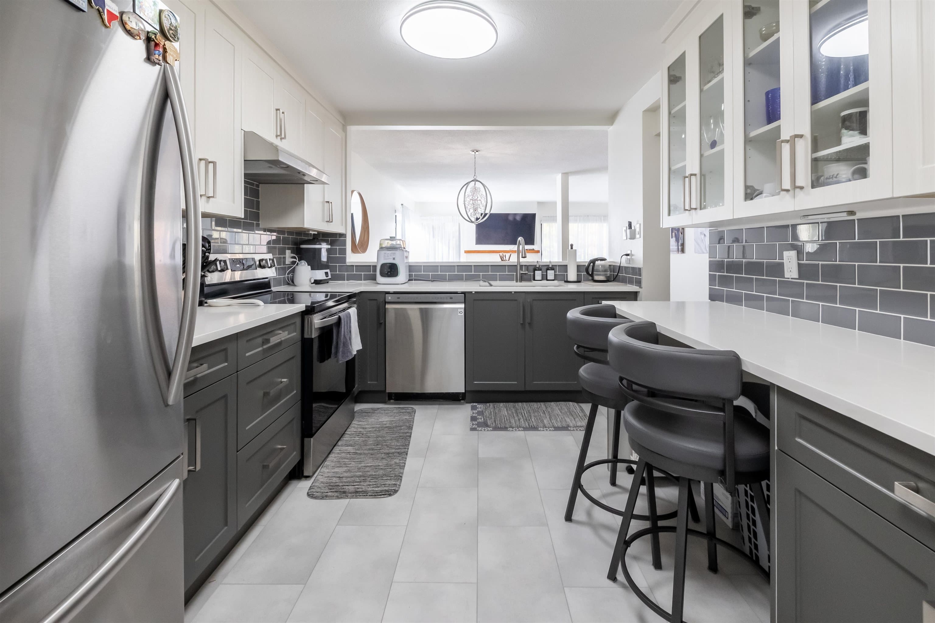217 - 15275 19 Avenue, Surrey, V4A 1X6 — photo 4