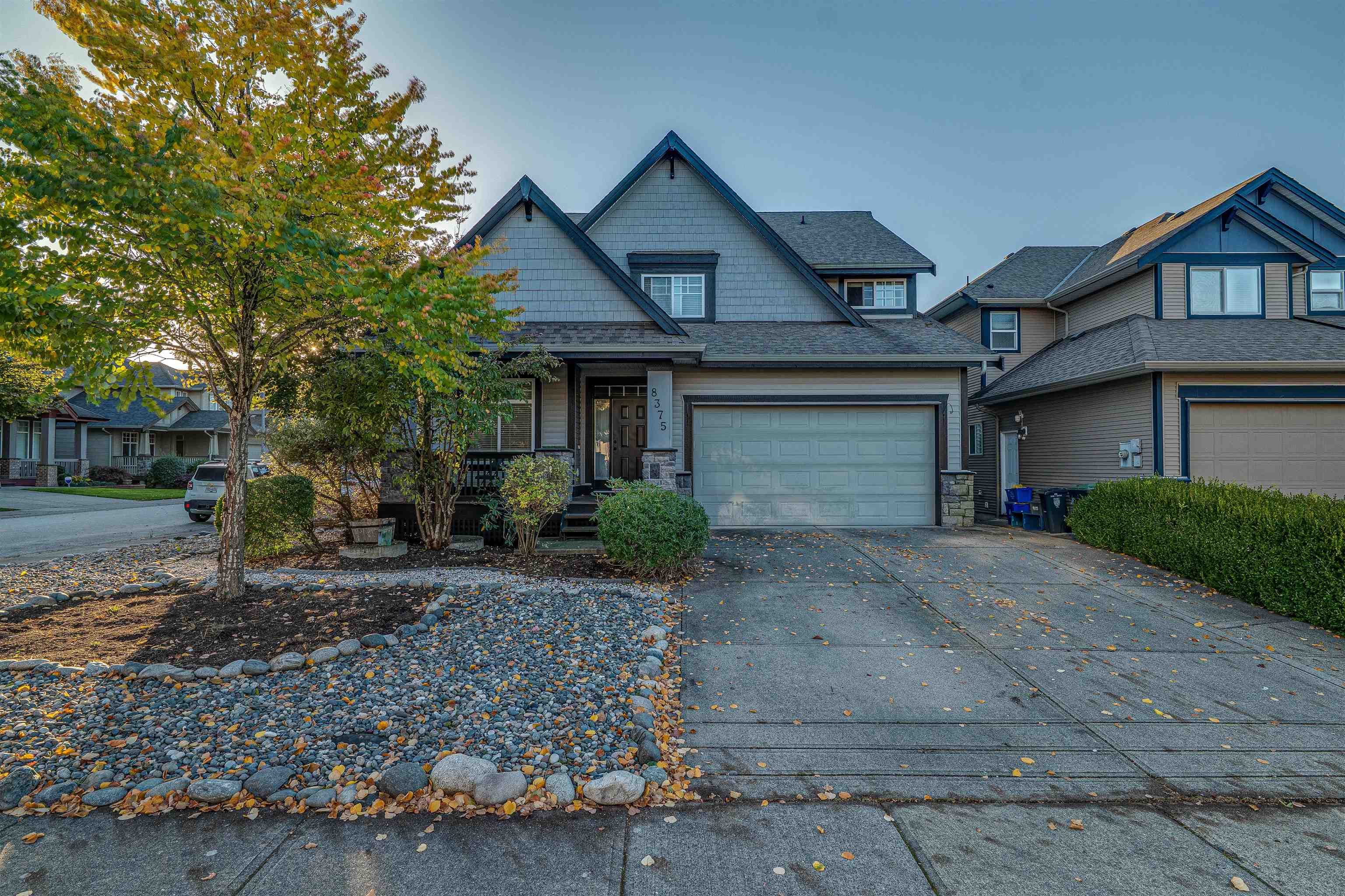 8375 209 Street, Langley, V2Y 0A3 — photo 1