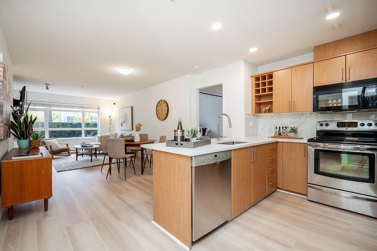 103 - 3142 St Johns Street, Port Moody, V3H 5E5 — photo 3