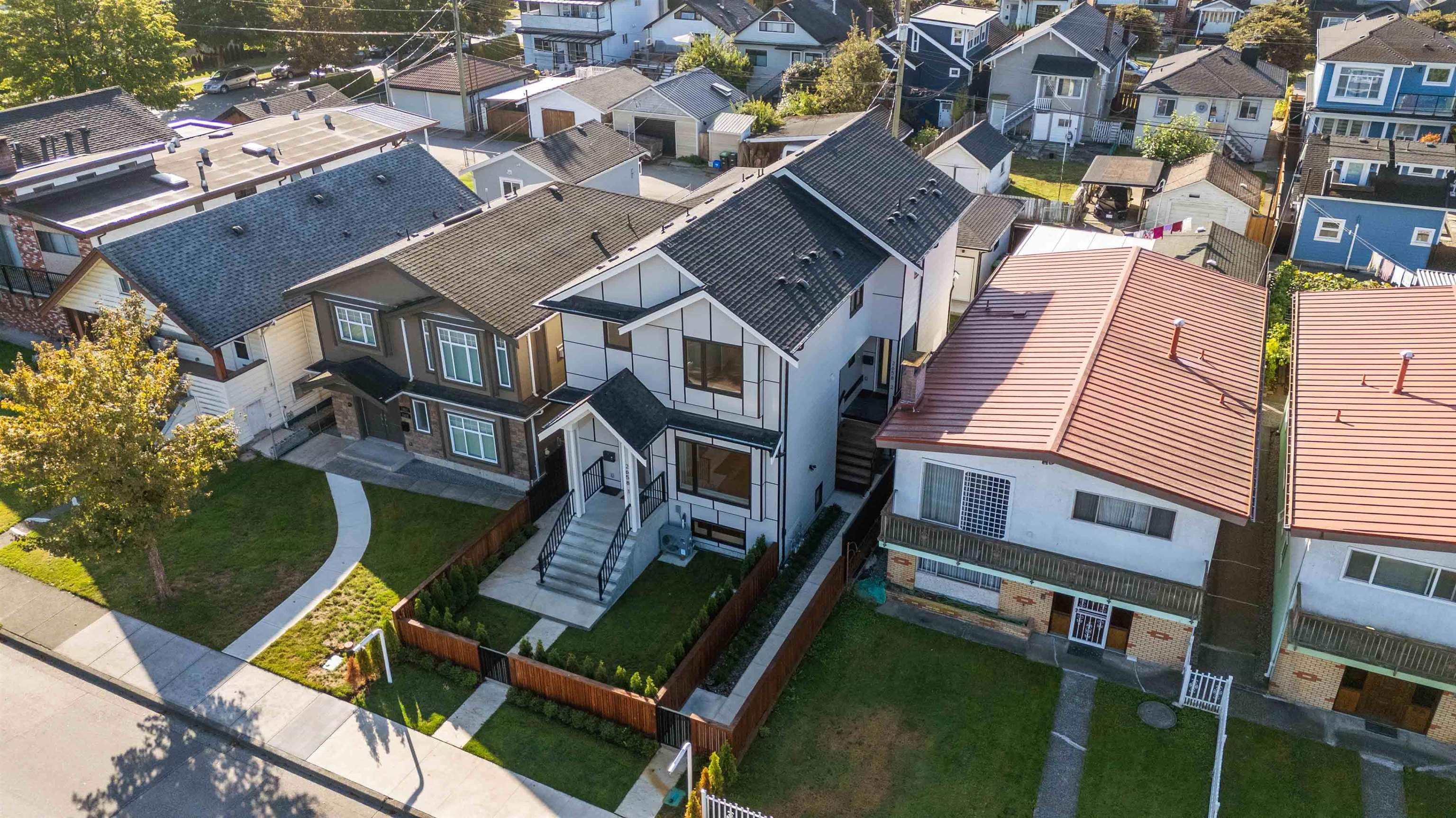 1 - 2658 Dundas Street, Vancouver, V5K 1P9 — photo 4