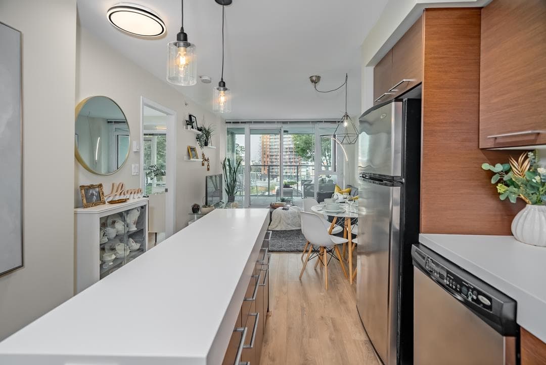403 - 2770 Sophia Street, Vancouver, V5T 0A4 — photo 2