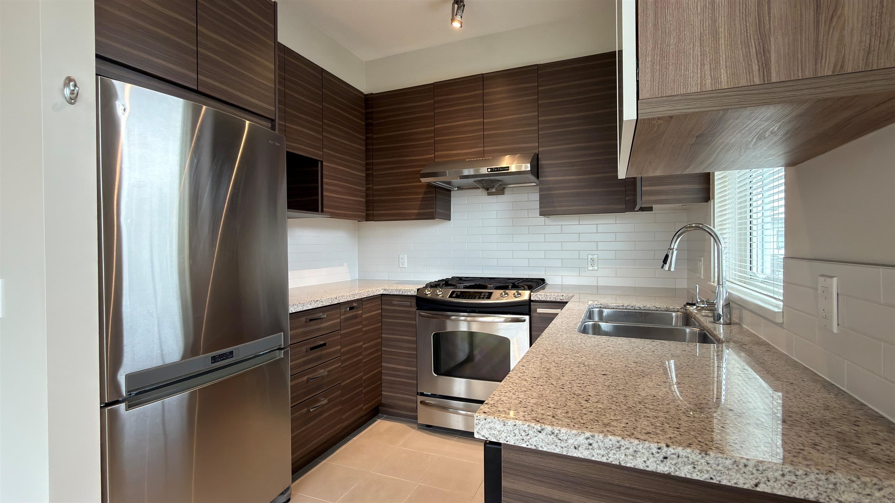 420 - 9399 Odlin Road, Richmond, V6X 0J6 — photo 4