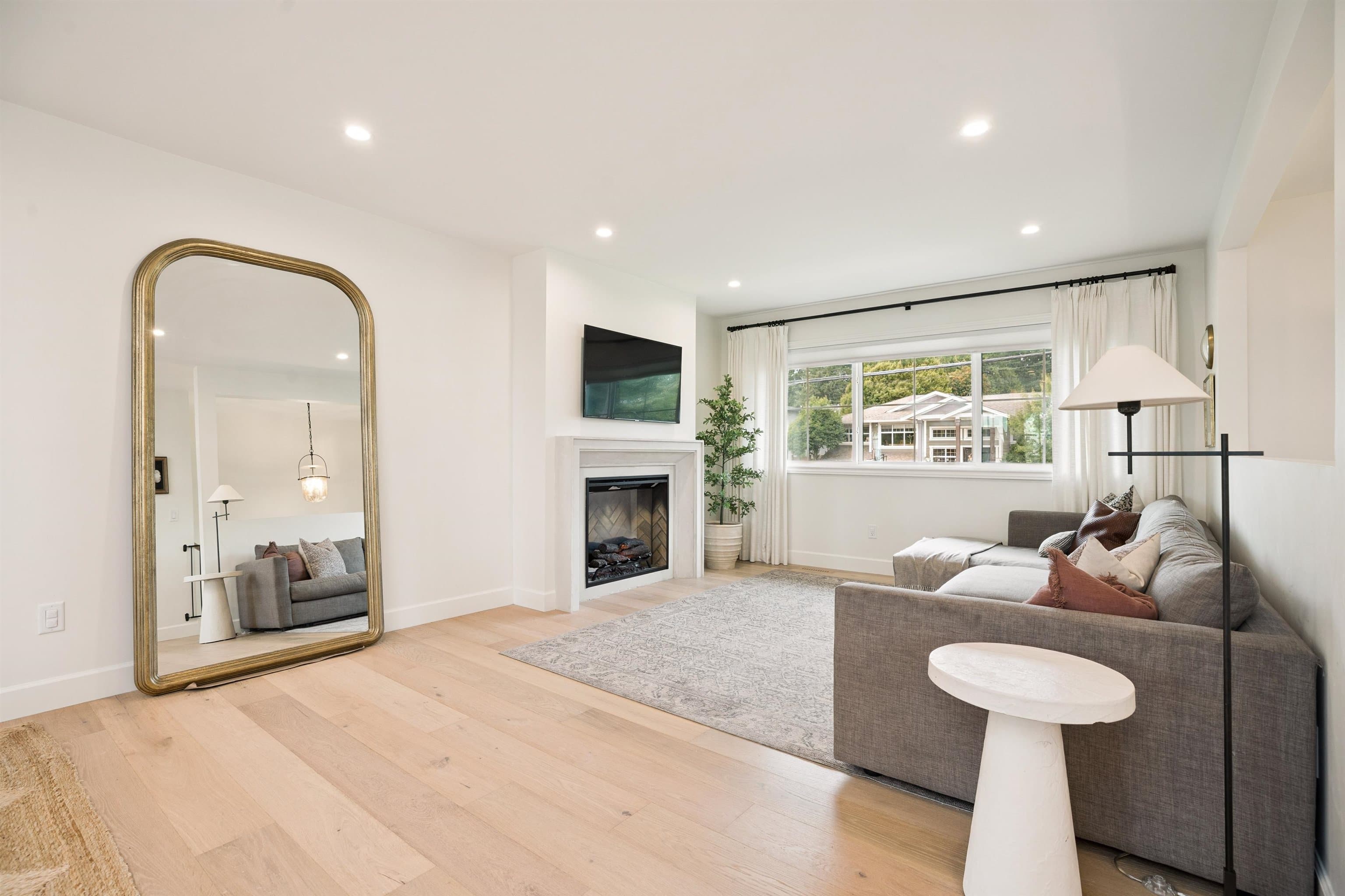 2250 Gale Avenue, Coquitlam, V3K 2Y8 — photo 4