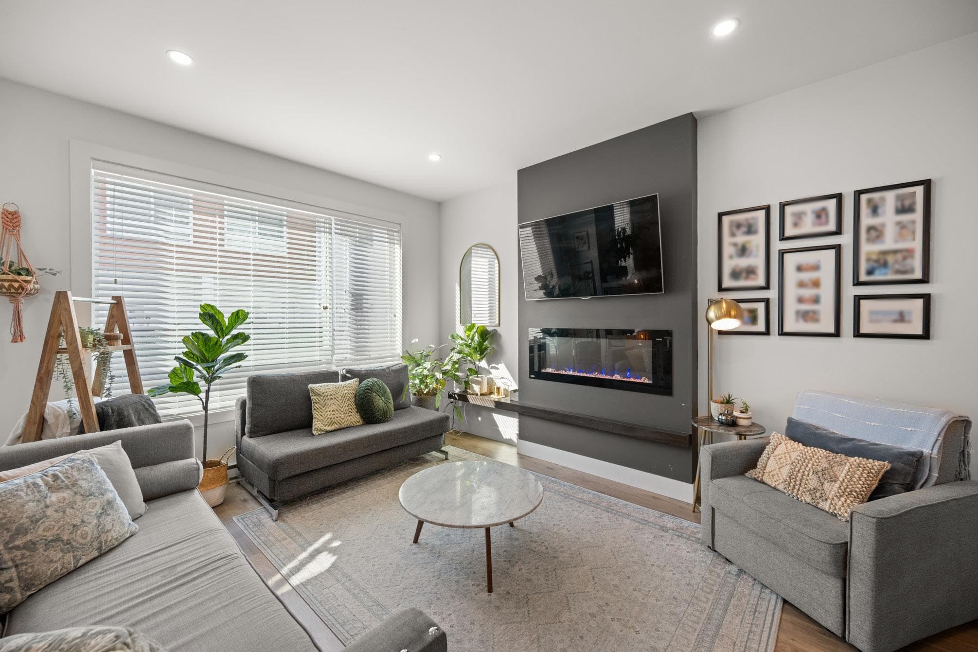 10 - 27640 Lantern Avenue, Abbotsford, V4X 1M3 — photo 2