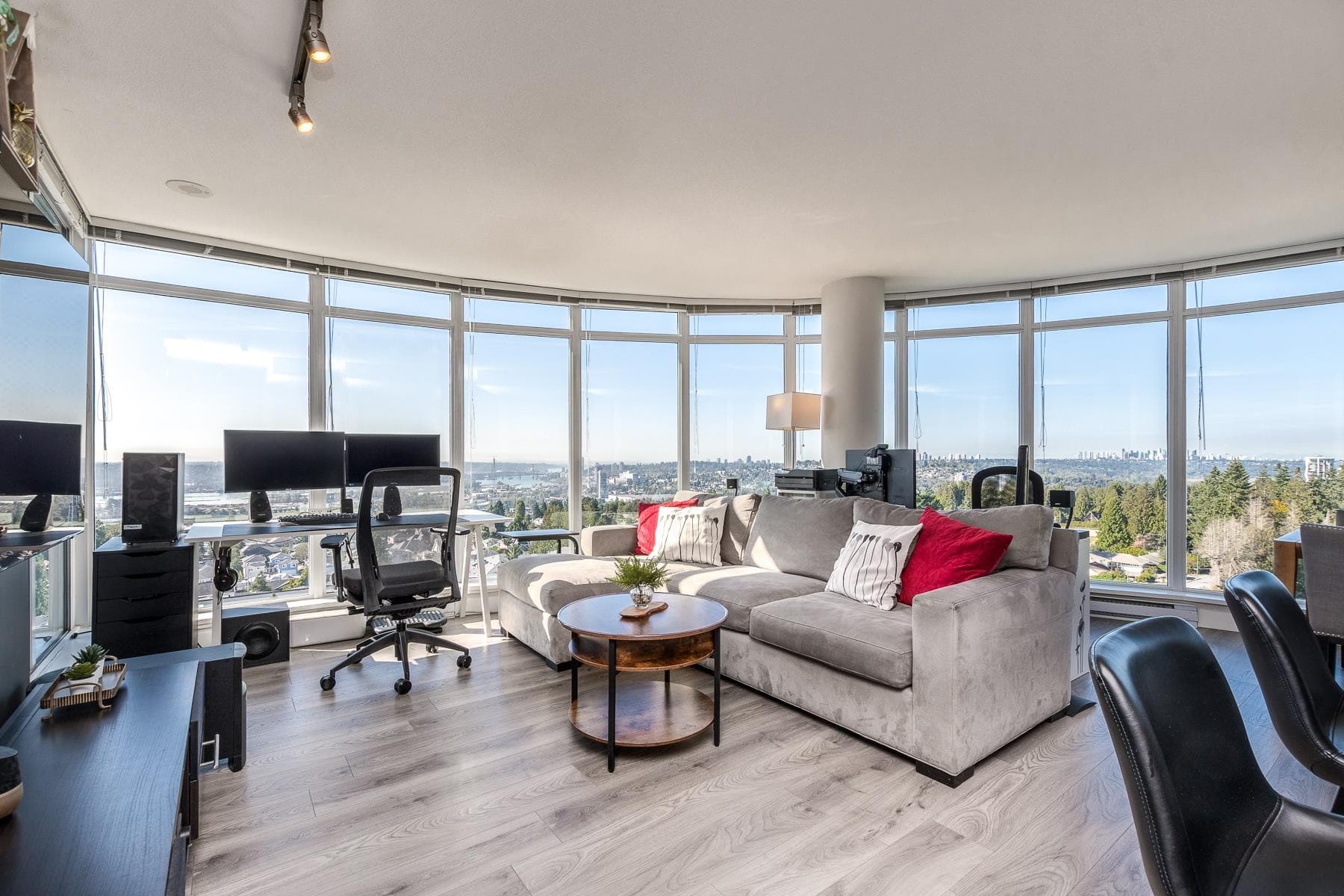 1202 - 958 Ridgeway Avenue, Coquitlam