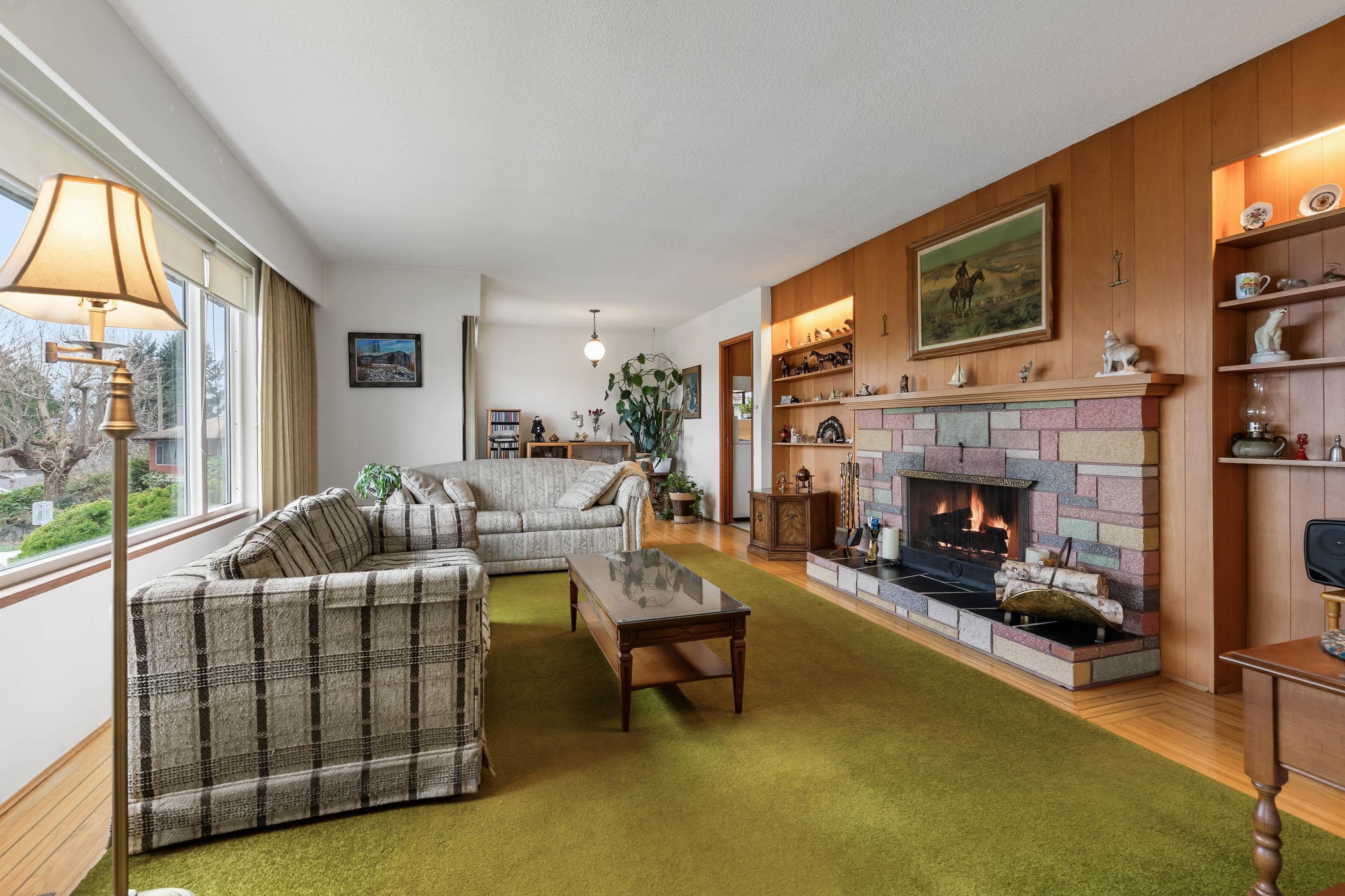 6825 Hycrest Drive, Burnaby, V5B 2X3 — photo 5