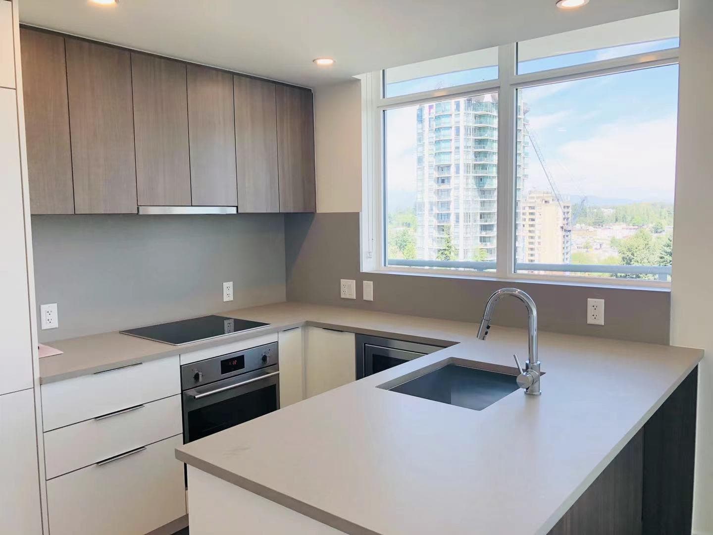 1205 - 13318 104 Avenue, Surrey, V3T 1V4 — photo 5