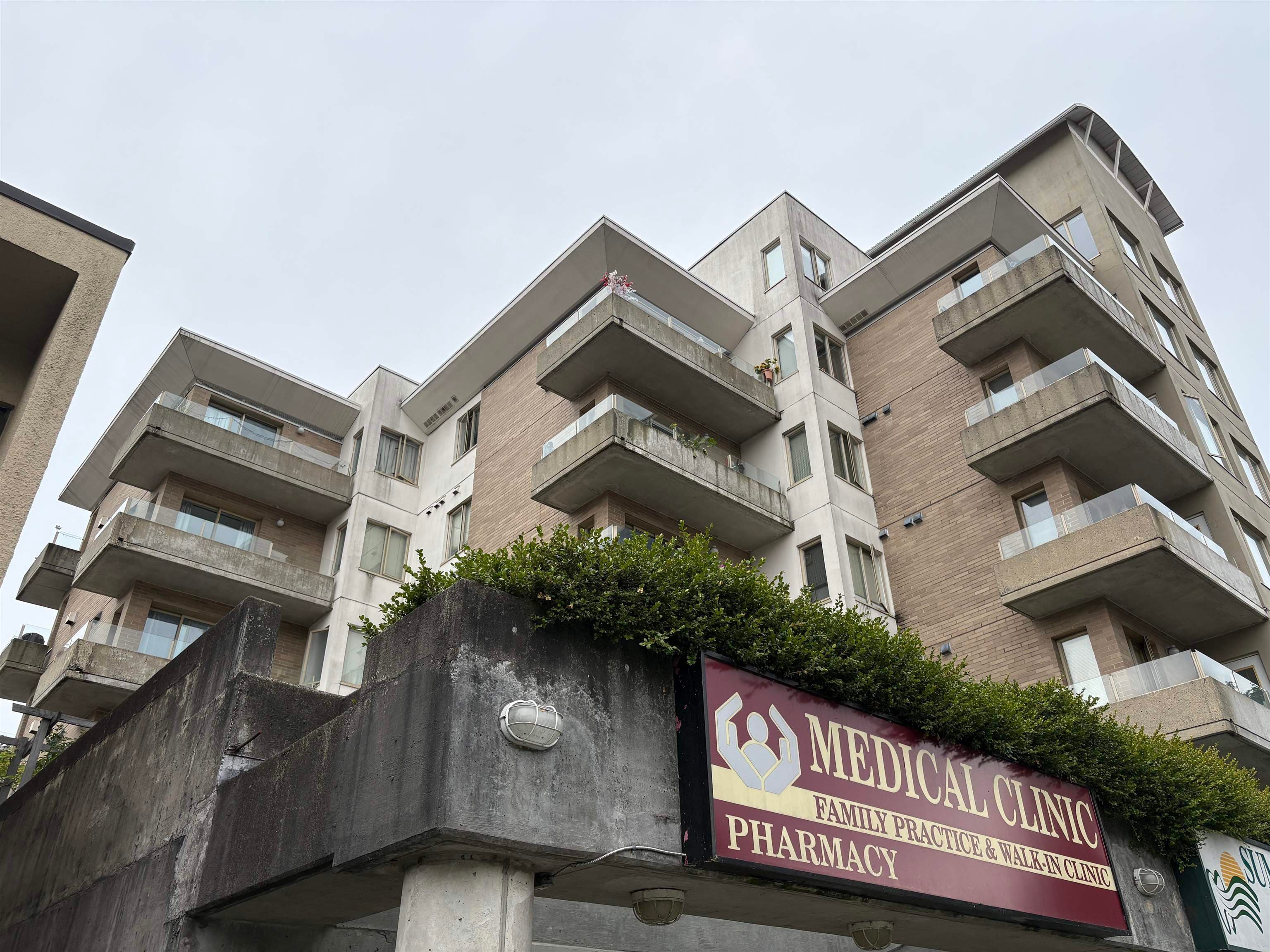 204 - 137 W 17th Street, North Vancouver, V7M 1V5 — photo 2