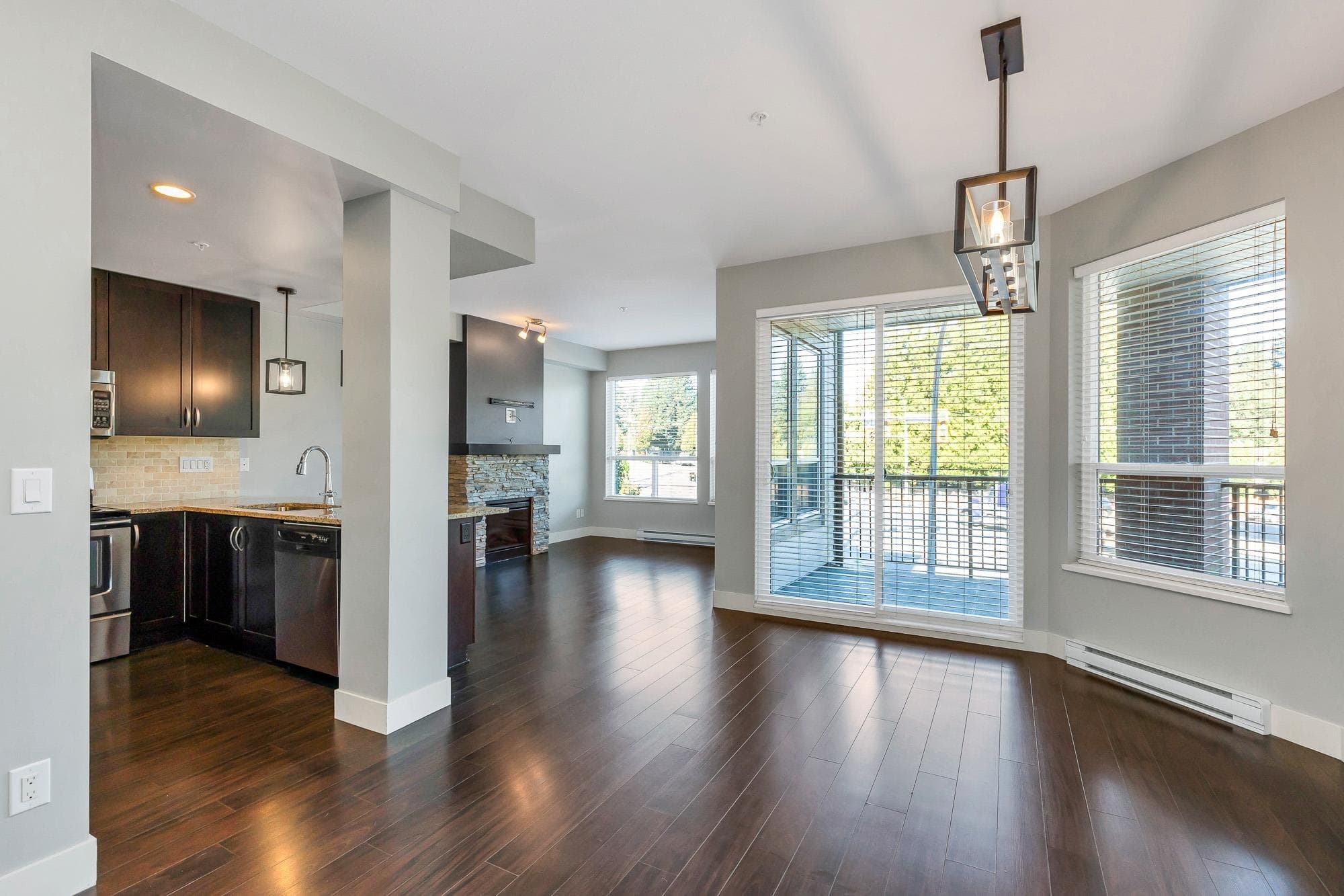 210 - 3192 Gladwin Road, Abbotsford, V2T 6M9 — photo 3