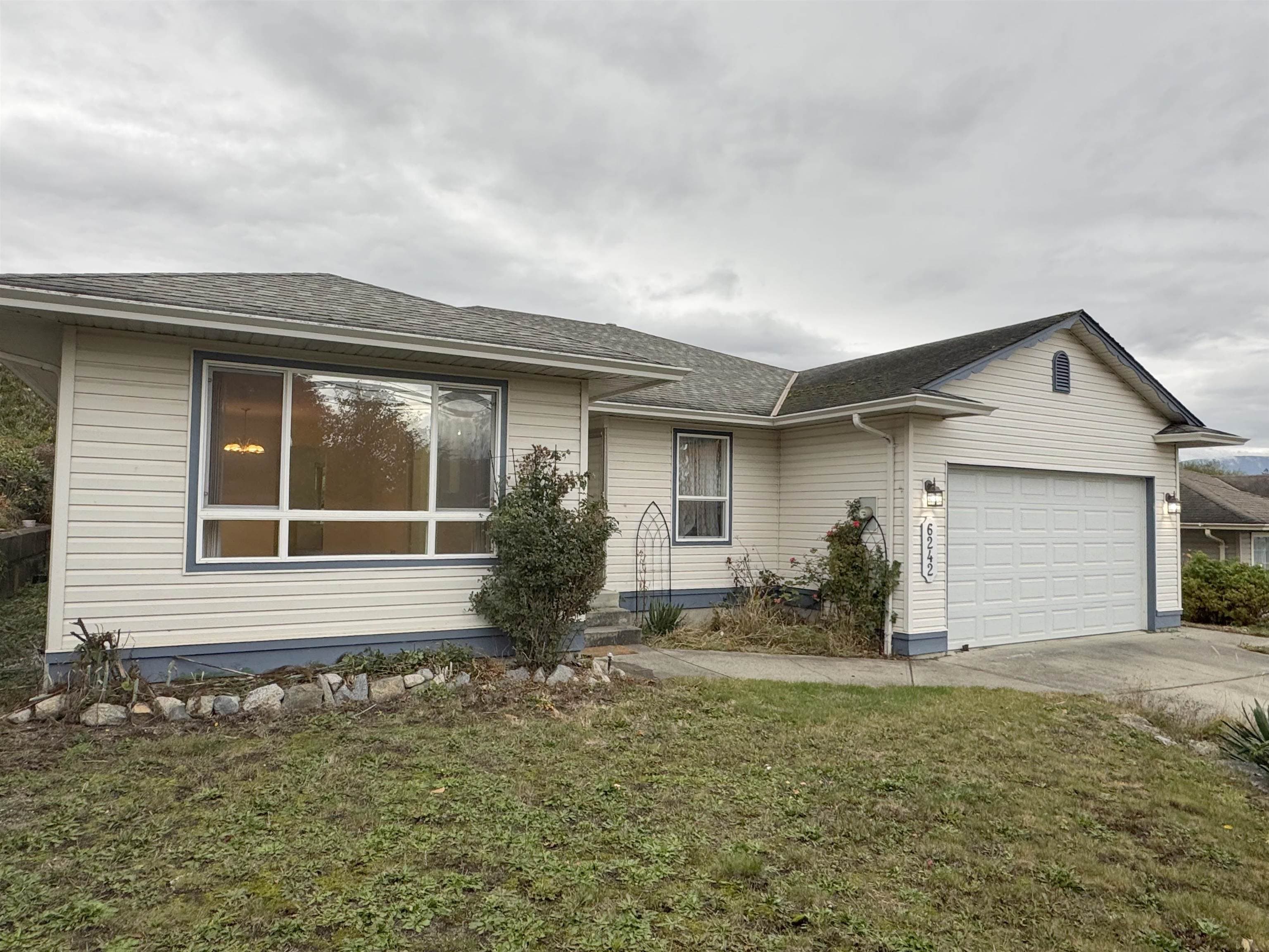 6242 Norwest Bay Road, Sechelt — sold