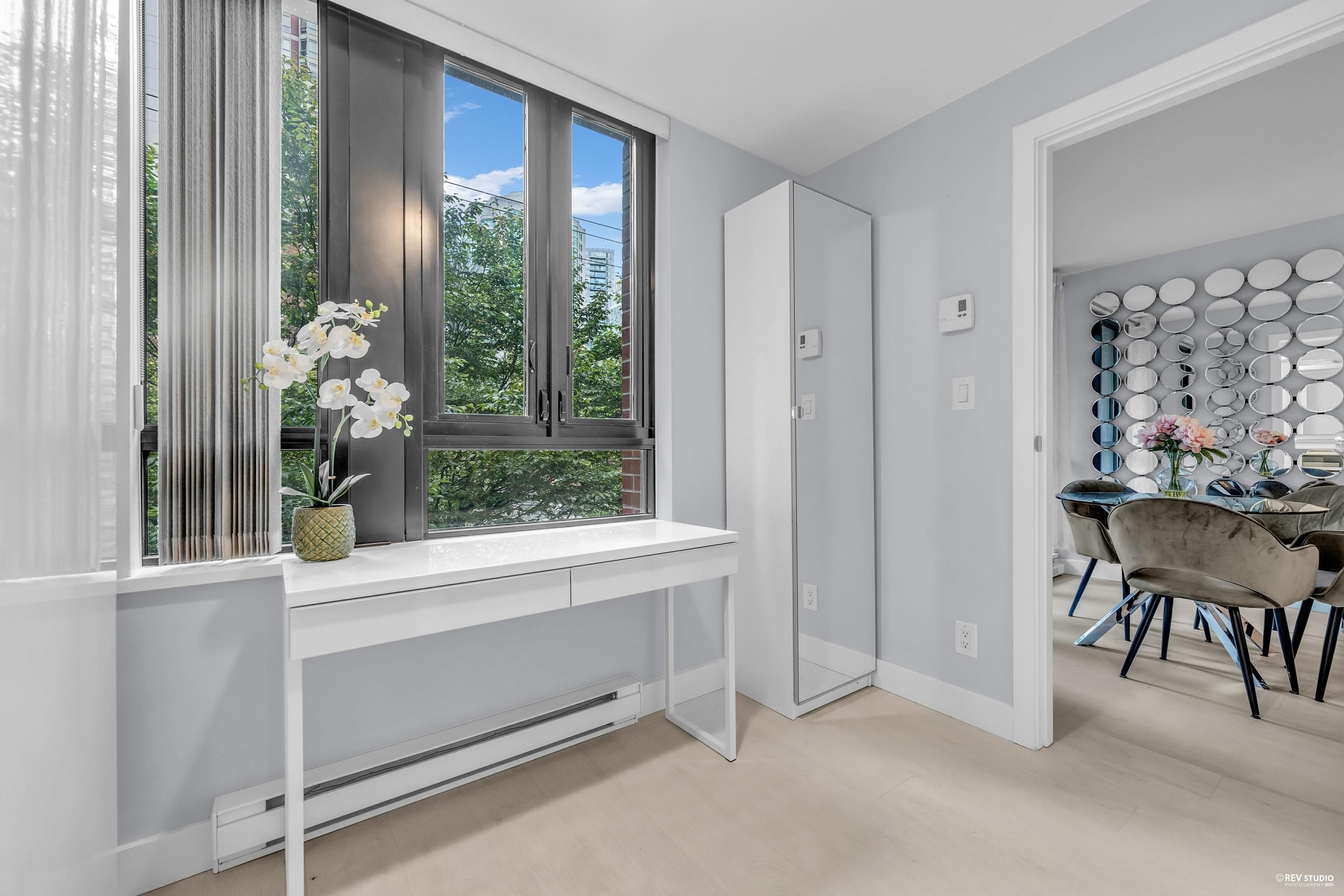 410 - 909 Mainland Street, Vancouver, V6B 1S3 — photo 3