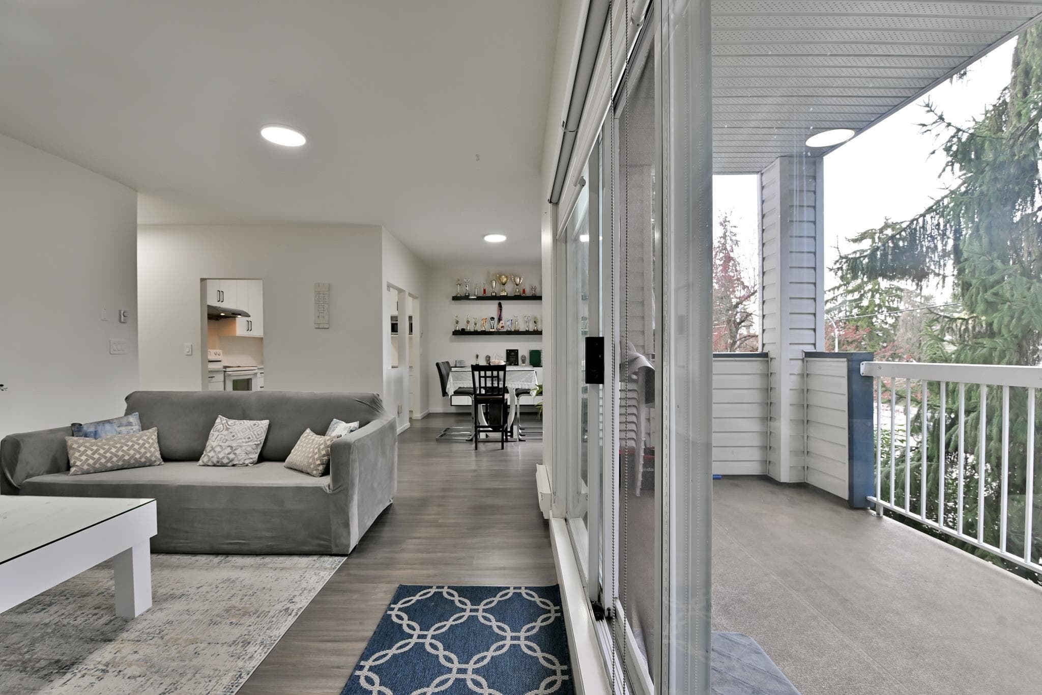 215 - 13918 72 Avenue, Surrey, V3W 0T4 — photo 4