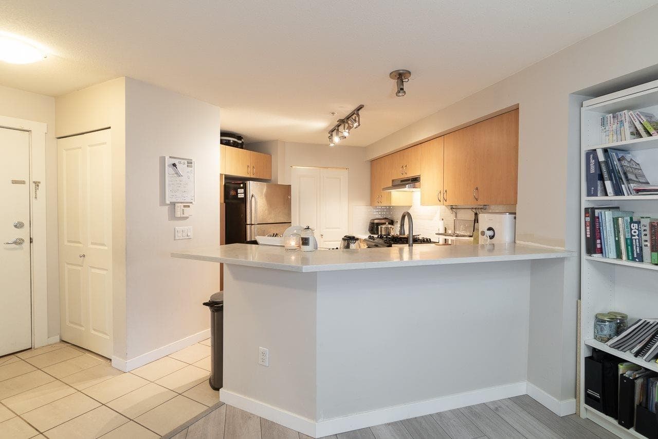 116 - 9283 Government Street, Burnaby, V3N 0A5 — photo 2