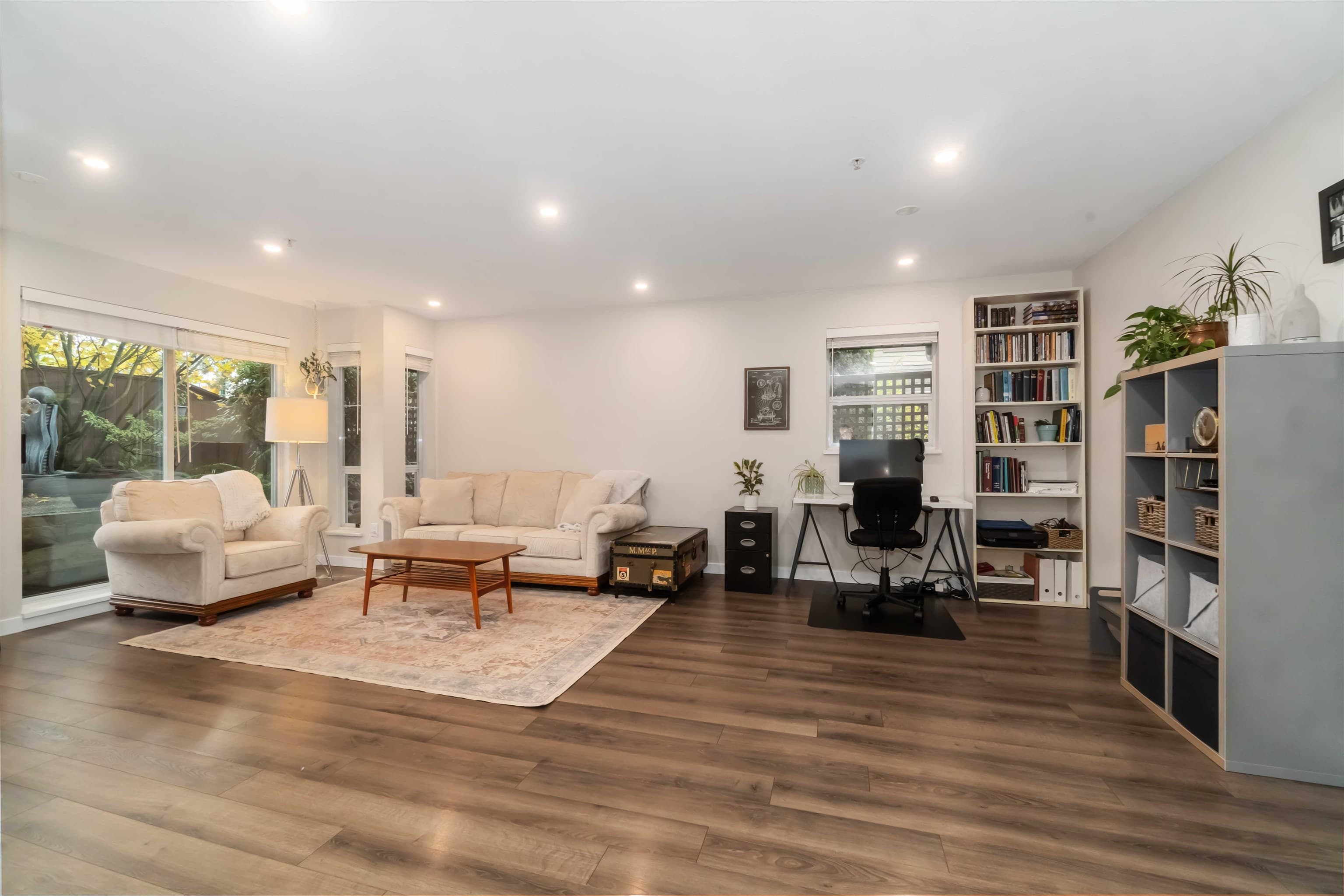 310 - 1000 Bowron Court, North Vancouver, V7H 2V8 — photo 4