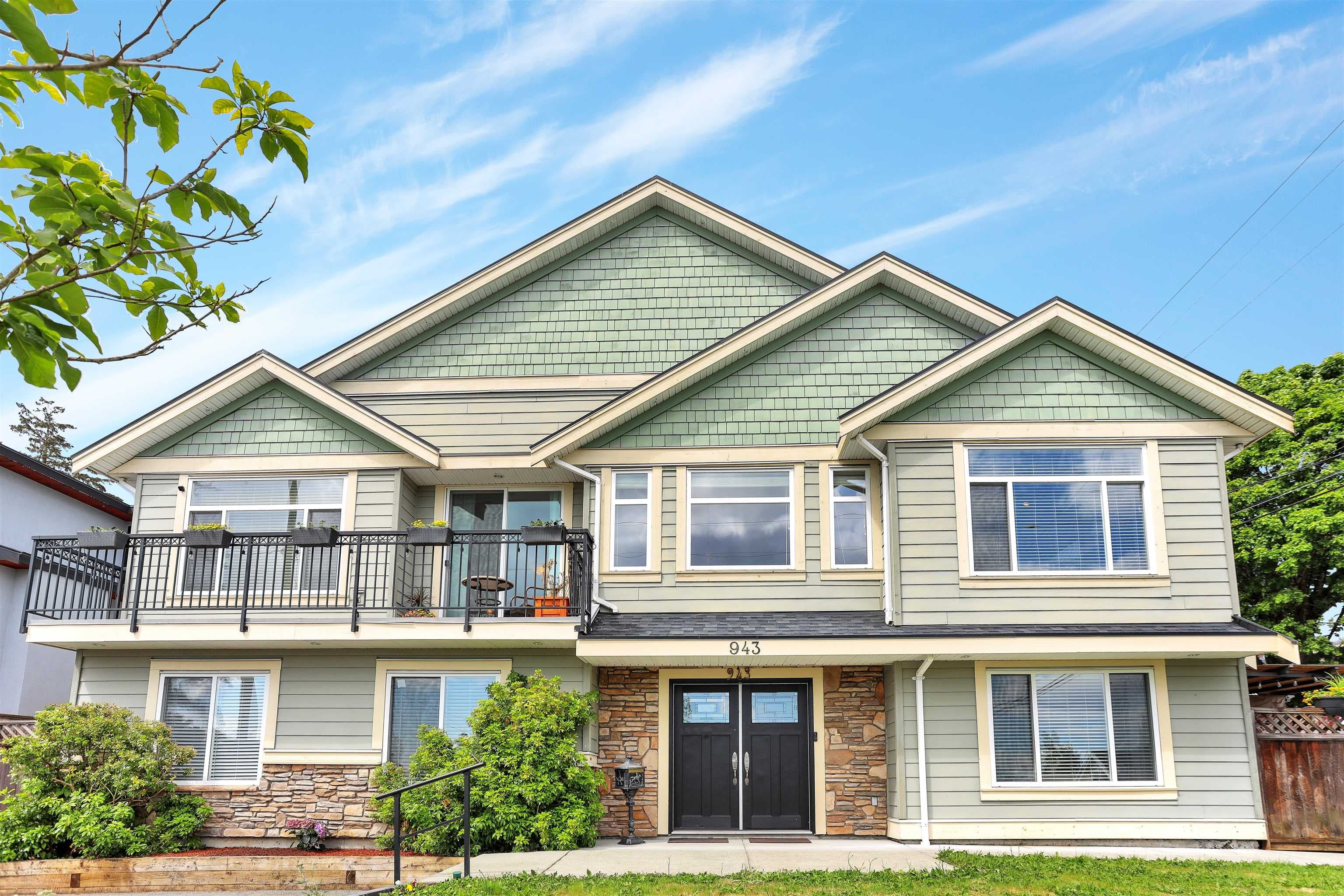 943 Harris Avenue, Coquitlam — sold