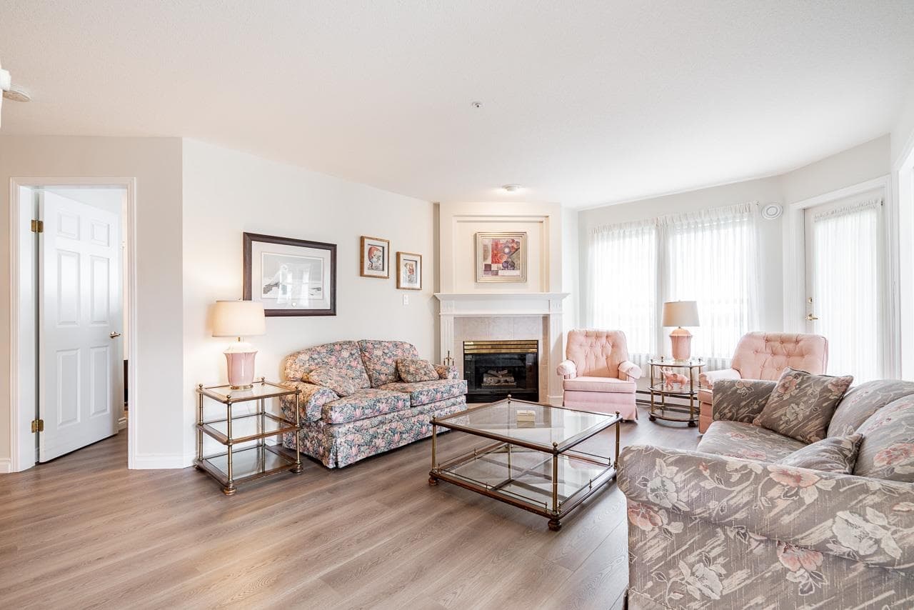 205 - 1576 Merklin Street, White Rock, V4B 5K2 — photo 3
