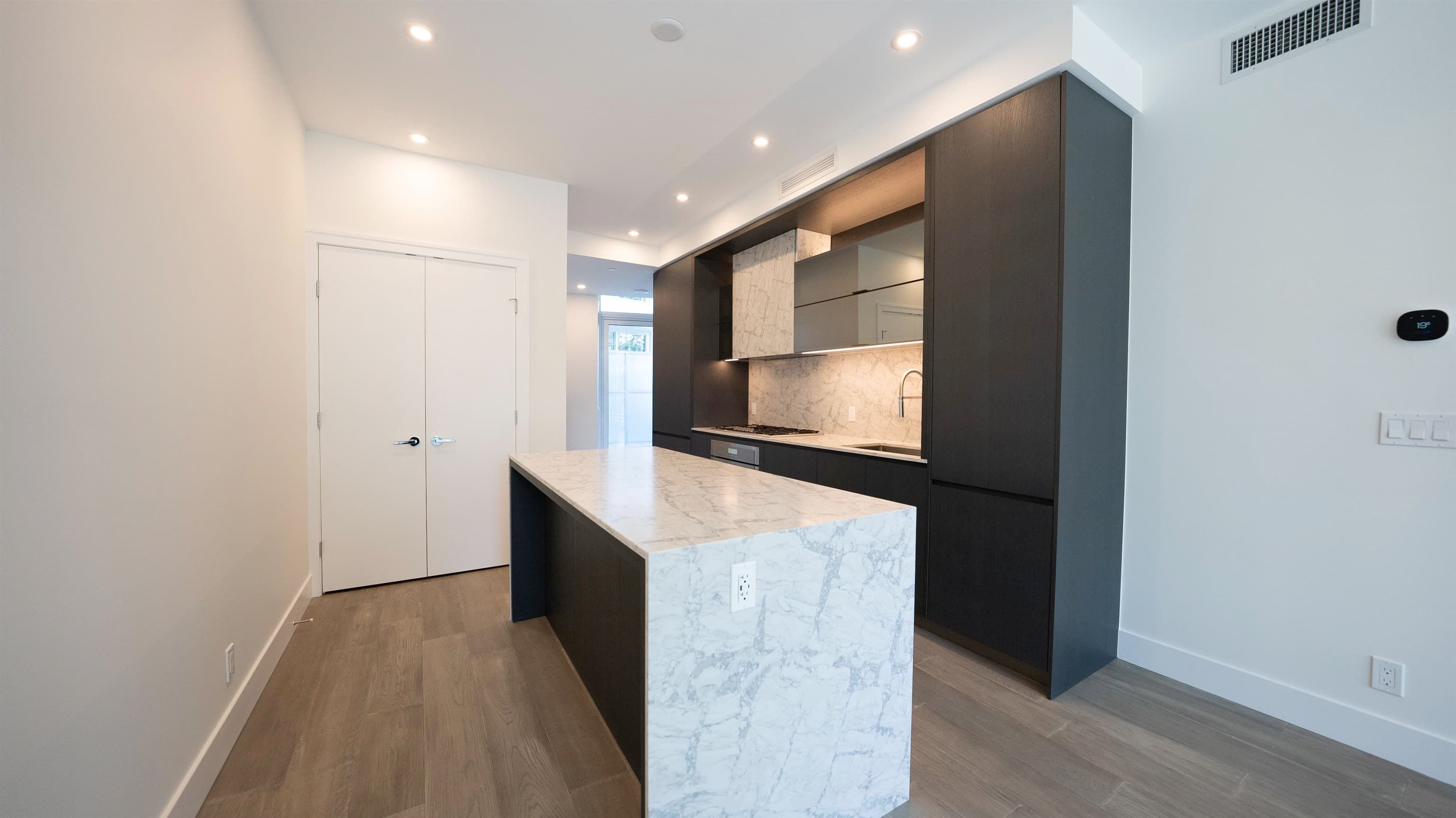 3th - 1342 Johnston Road, White Rock, V4B 0C7 — photo 2