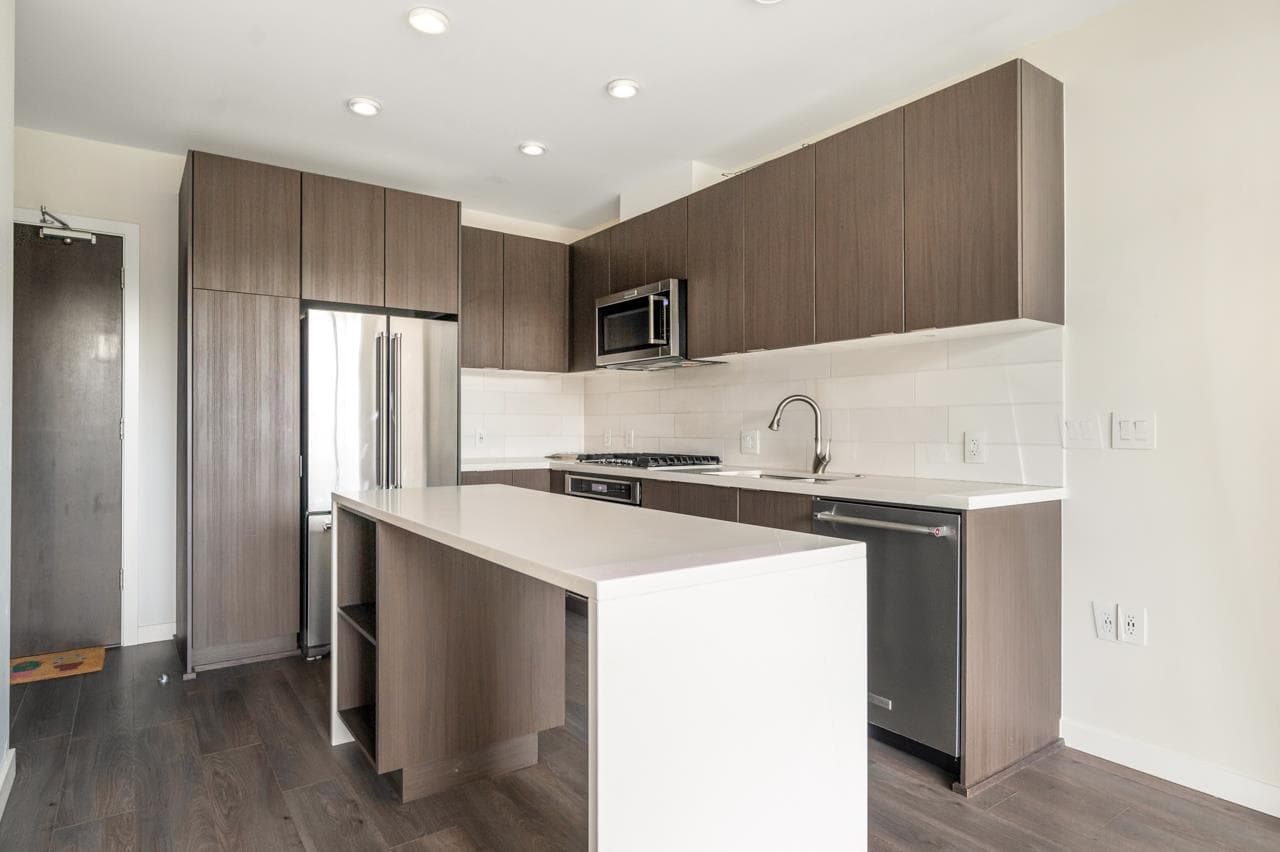 705 - 530 Whiting Way, Coquitlam, V3J 0J4 — photo 4