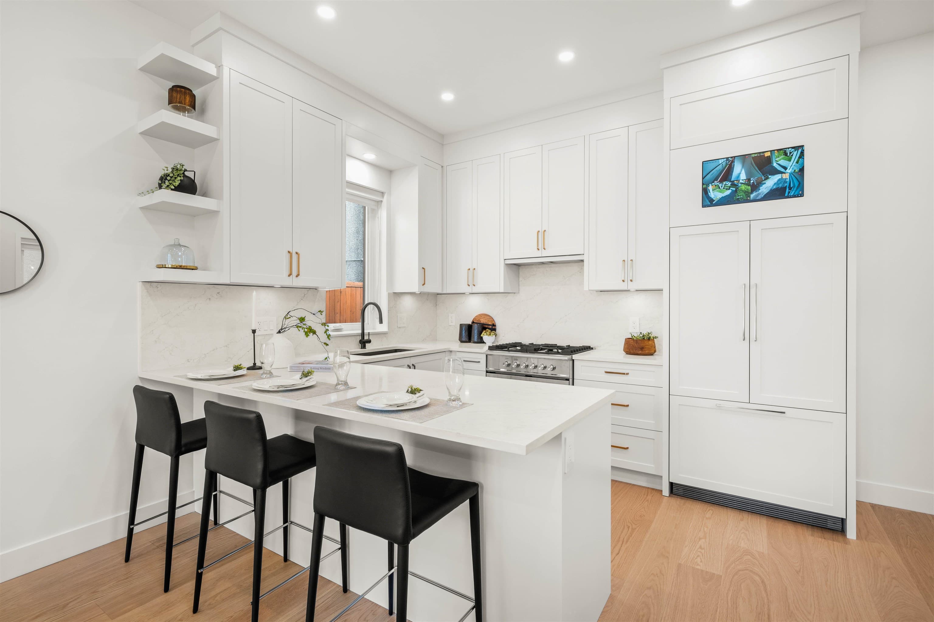 1 - 312 E 40th Avenue, Vancouver