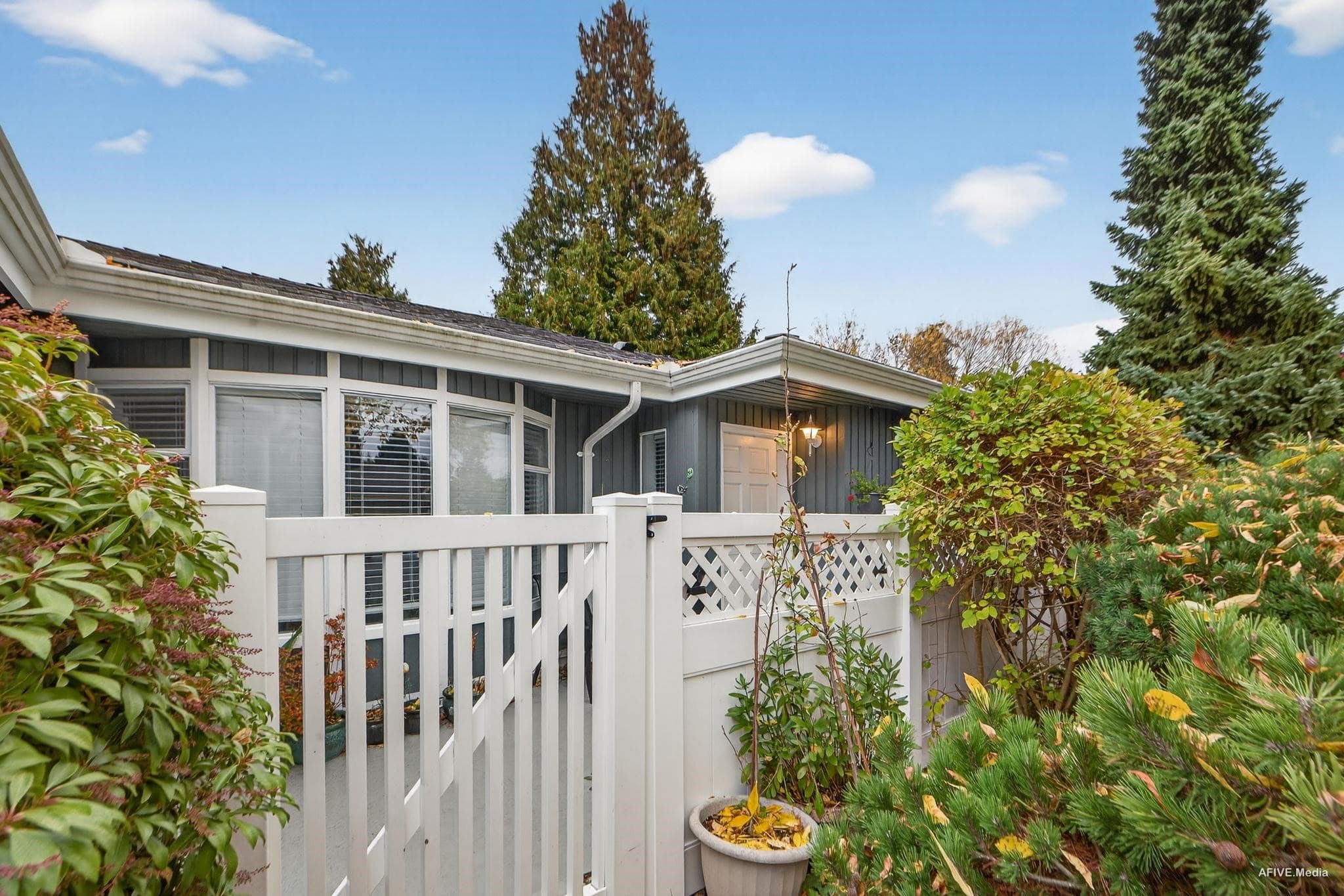 103 - 14271 18a Avenue, Surrey, V4A 7N8 — photo 4