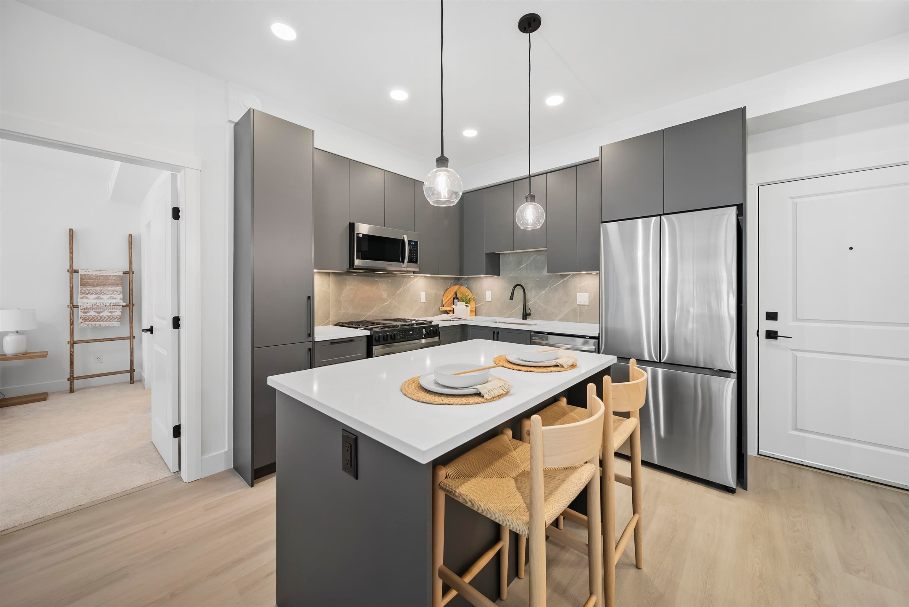 112 - 3438 146a Street, Surrey, V0V 0V0 — photo 1