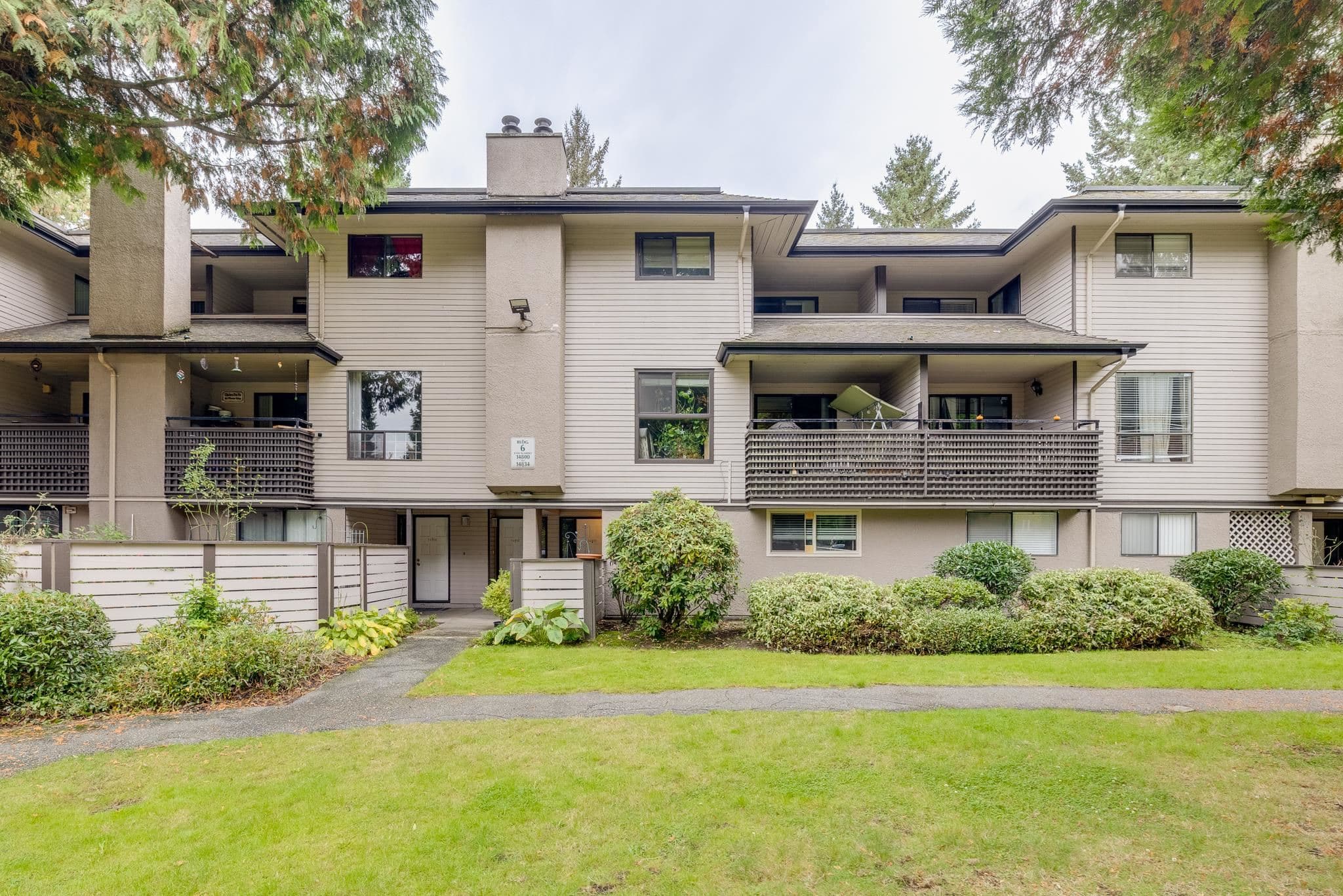14810 Holly Park Lane, Surrey