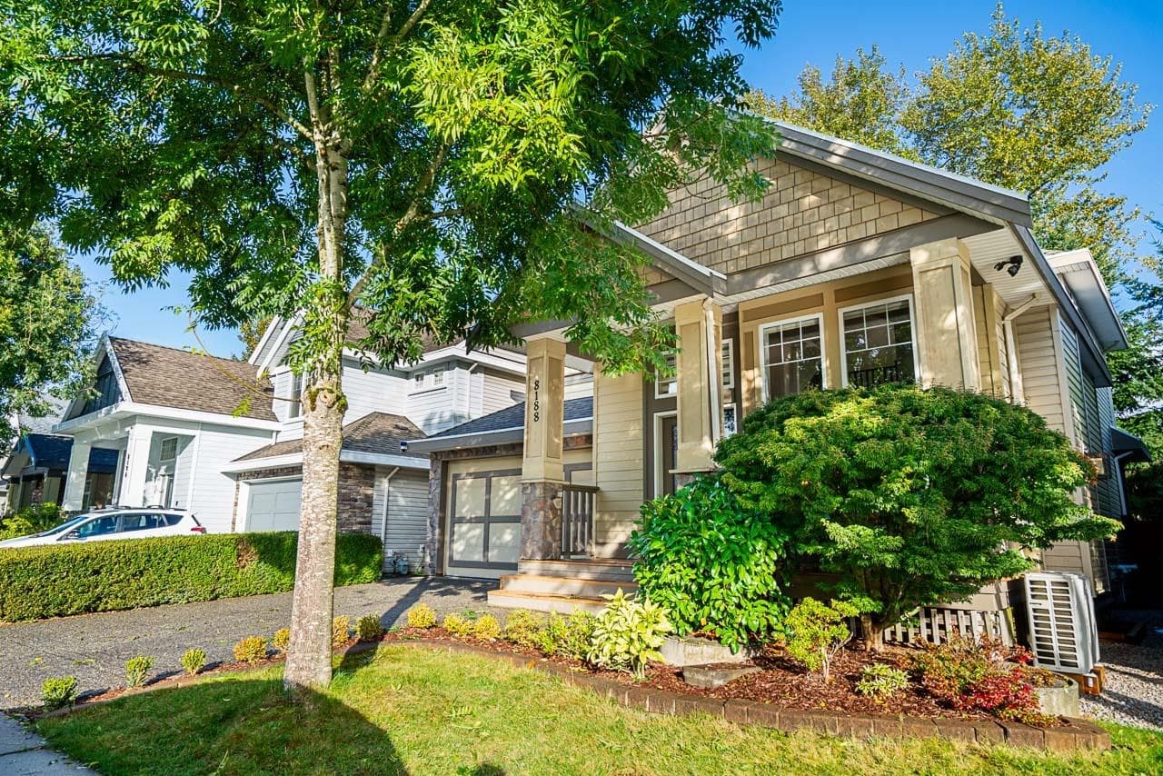 8188 211 Street, Langley, V2Y 0E4 — photo 2