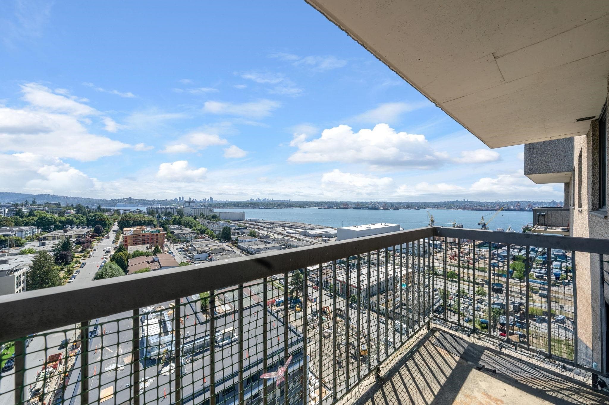 1906 - 145 St. Georges Avenue, North Vancouver — sold