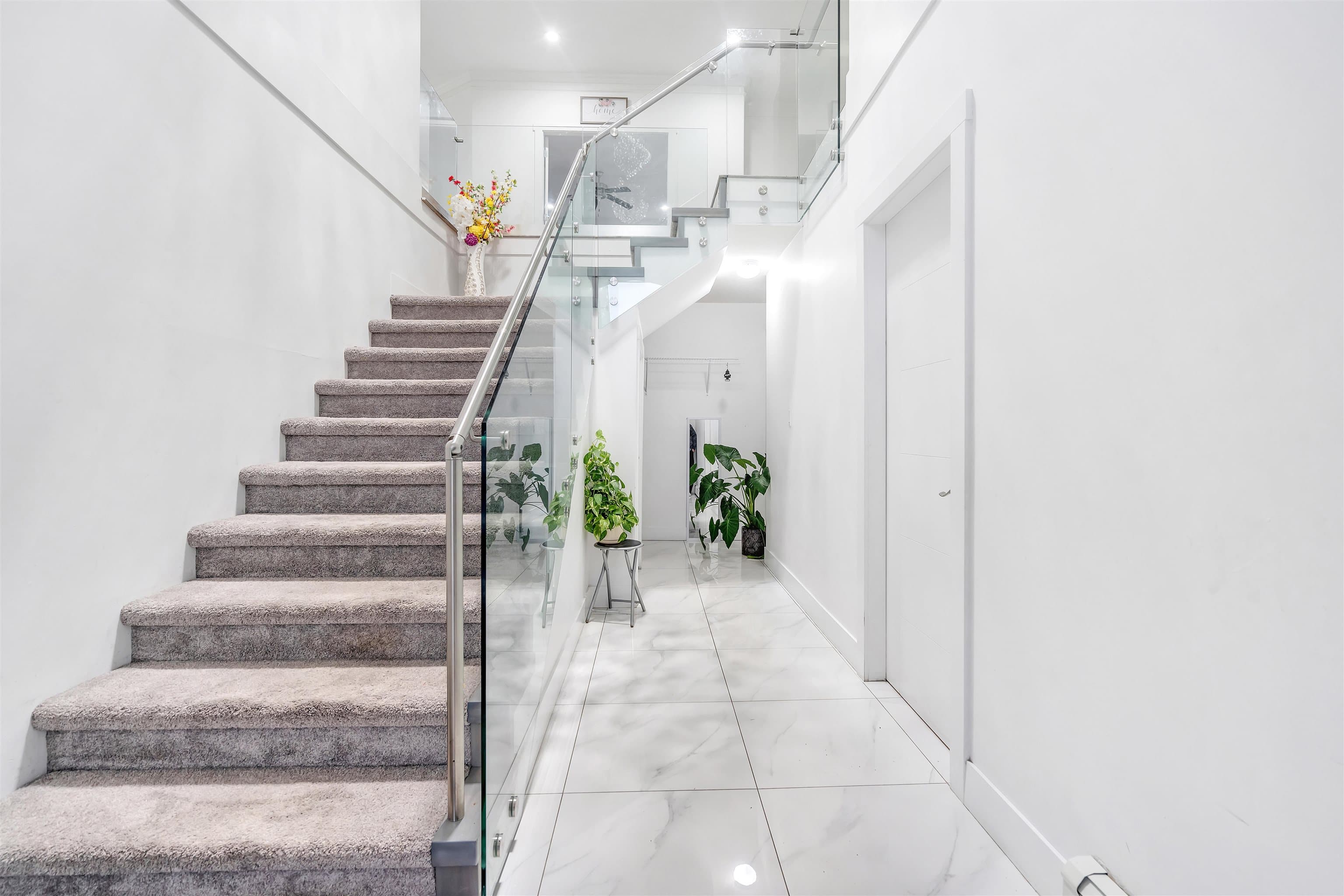 15089 66a Avenue, Surrey, V3S 2A4 — photo 3
