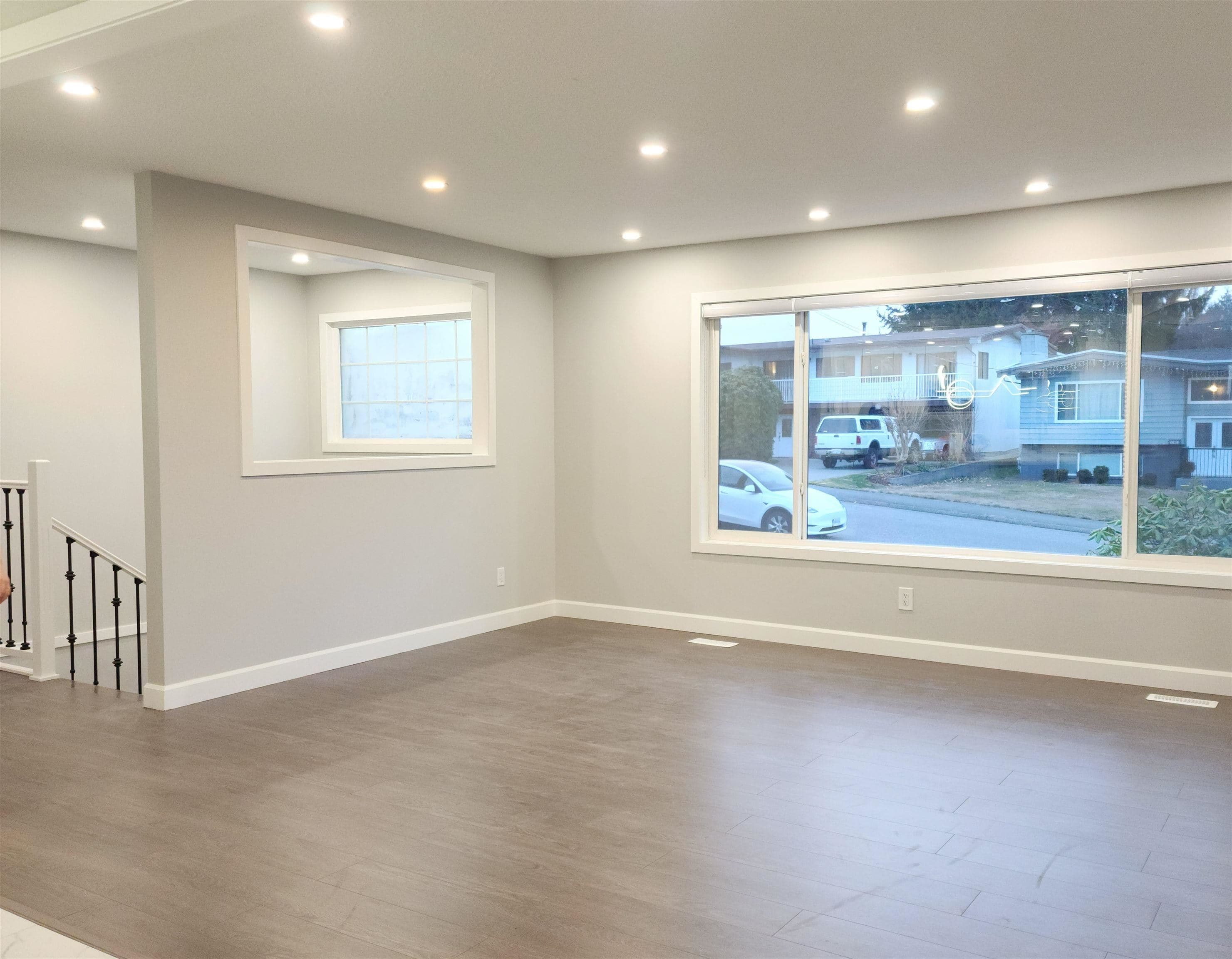 32668 Pandora Avenue, Abbotsford, V2T 3X1 — photo 2