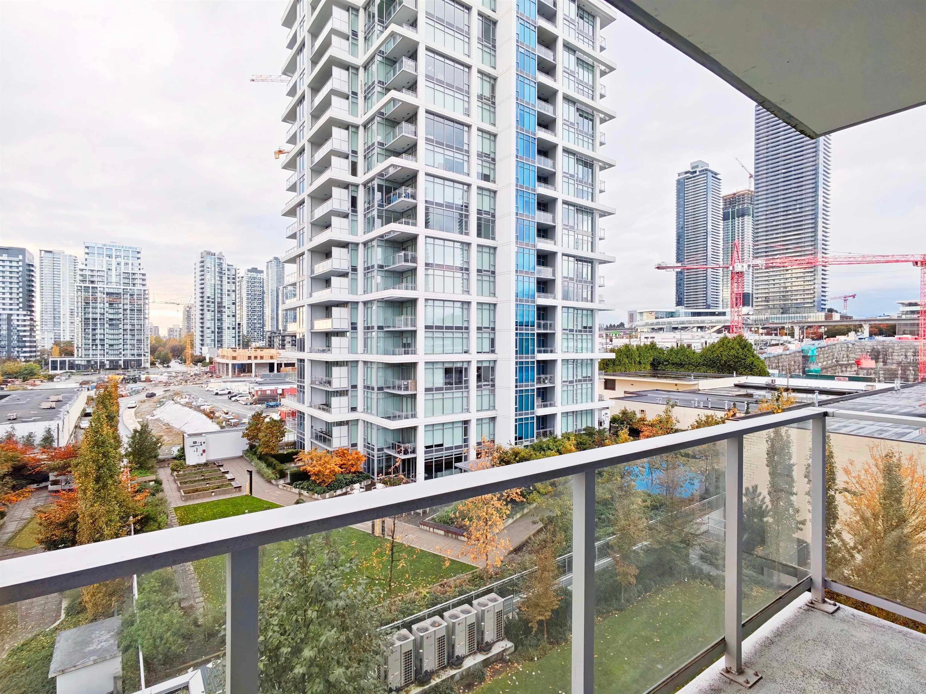 809 - 2311 Beta Avenue, Burnaby, V5C 0M1 — photo 3
