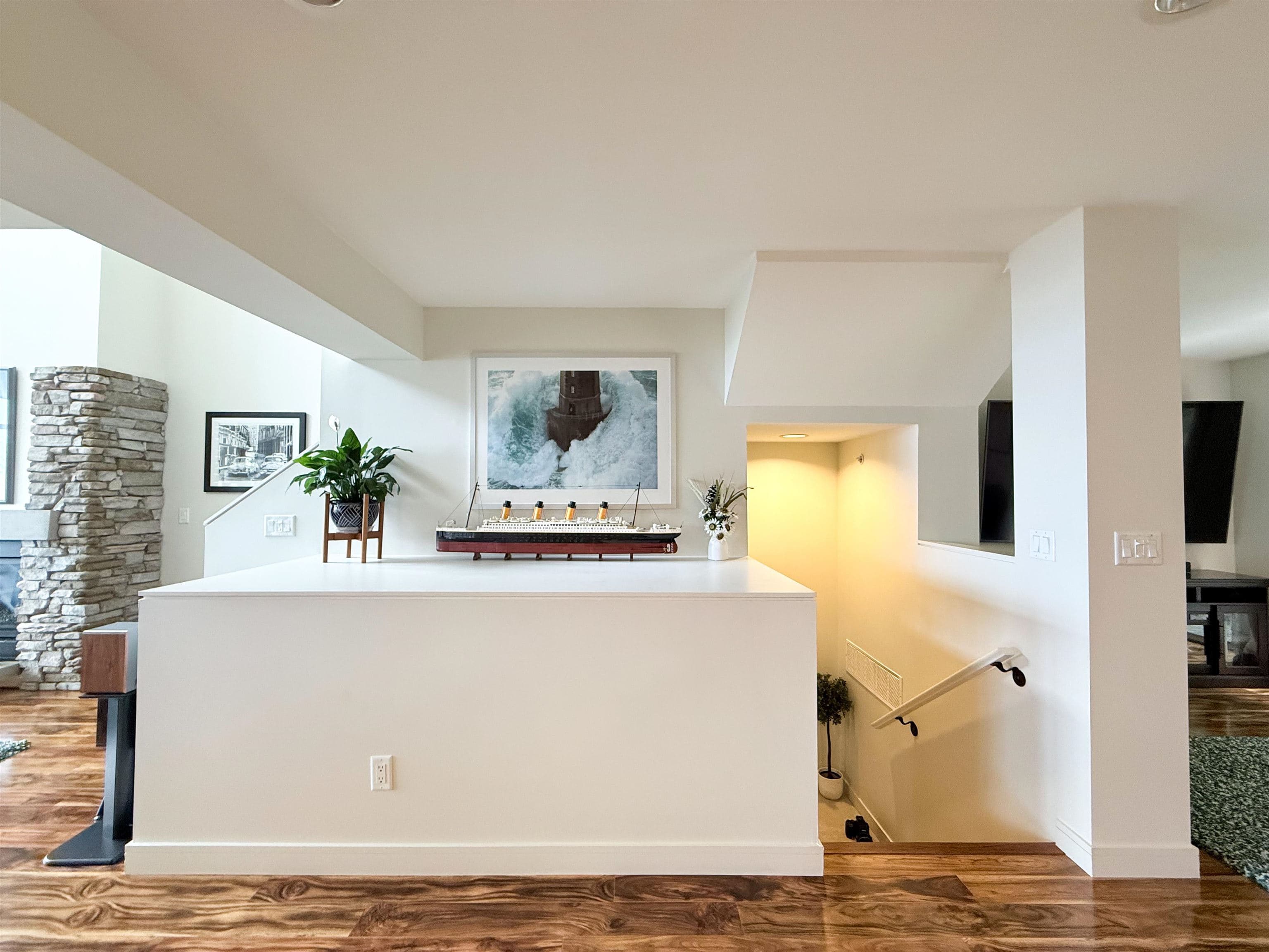 8676 Seascape Drive, West Vancouver, V7W 3J7 — photo 3
