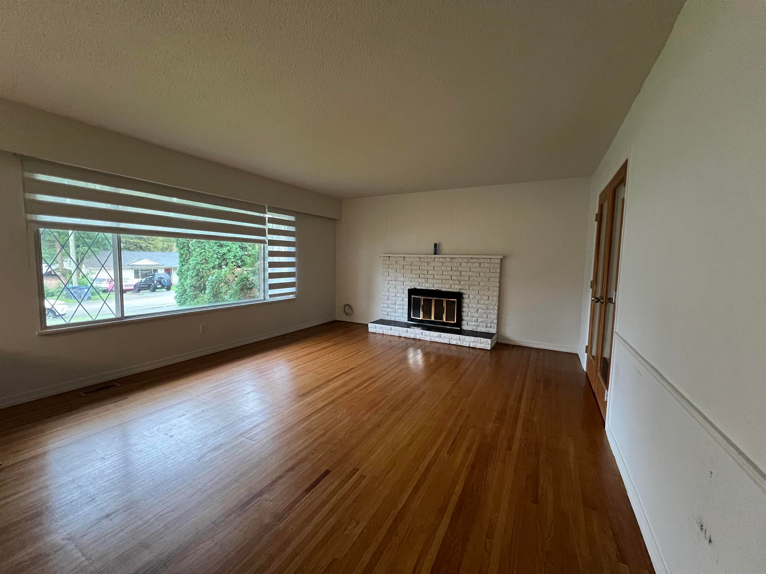10879 144a Street, Surrey, V3R 3P9 — photo 3