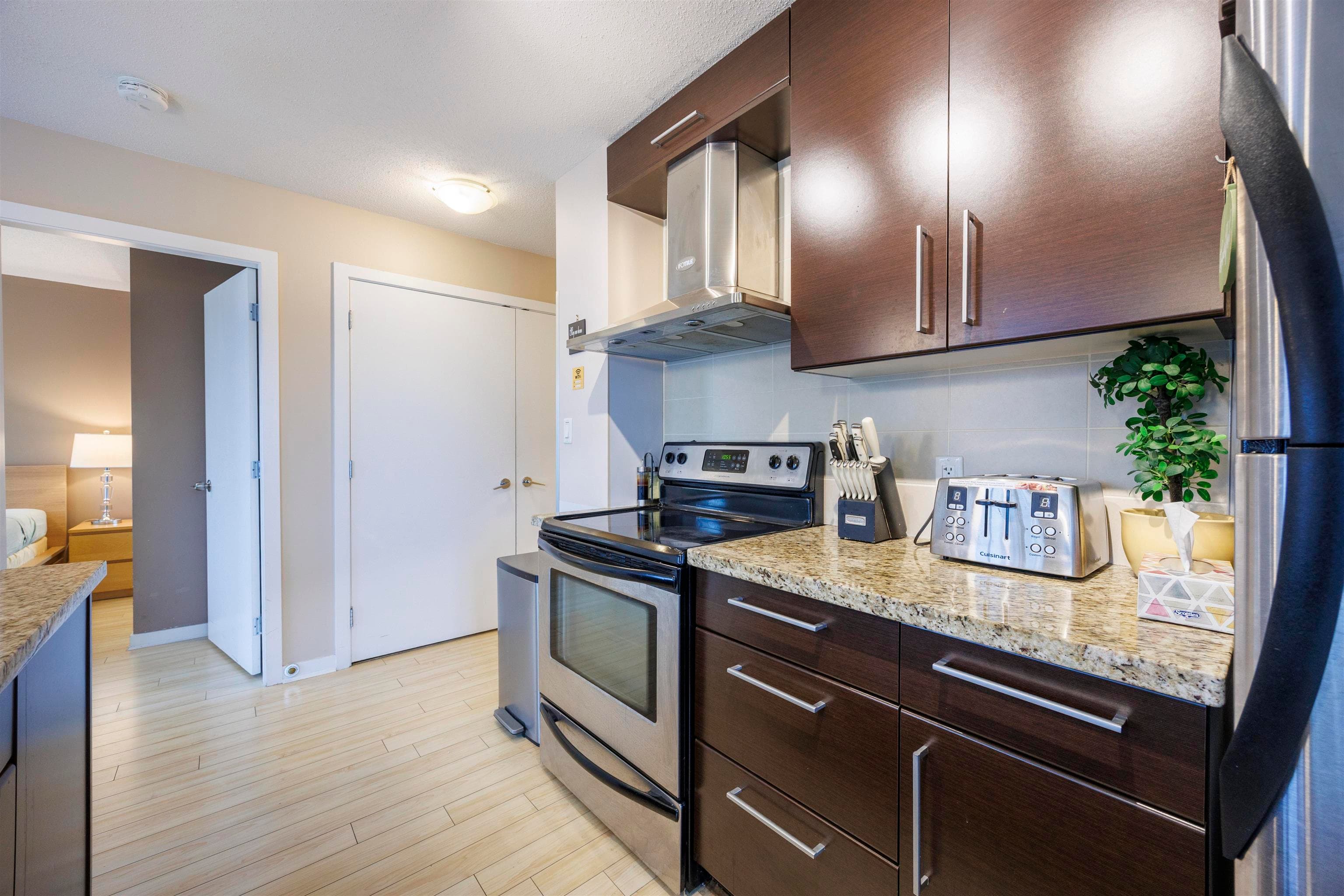 3207 - 689 Abbott Street, Vancouver, V6B 0J2 — photo 4