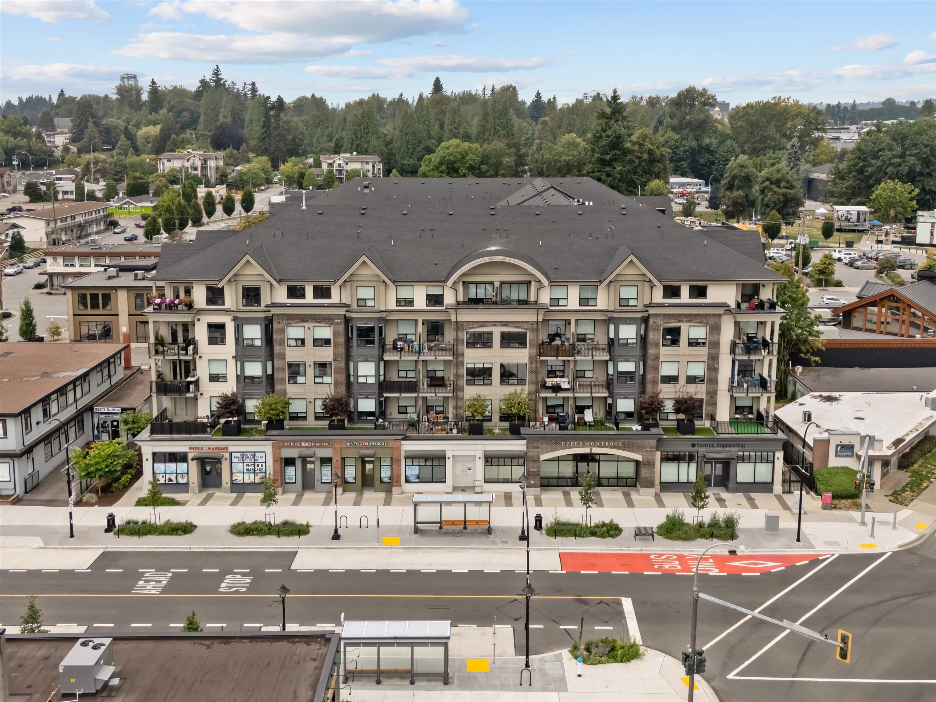 318 - 2493 Montrose Avenue, Abbotsford, V2S 0L4 — photo 2