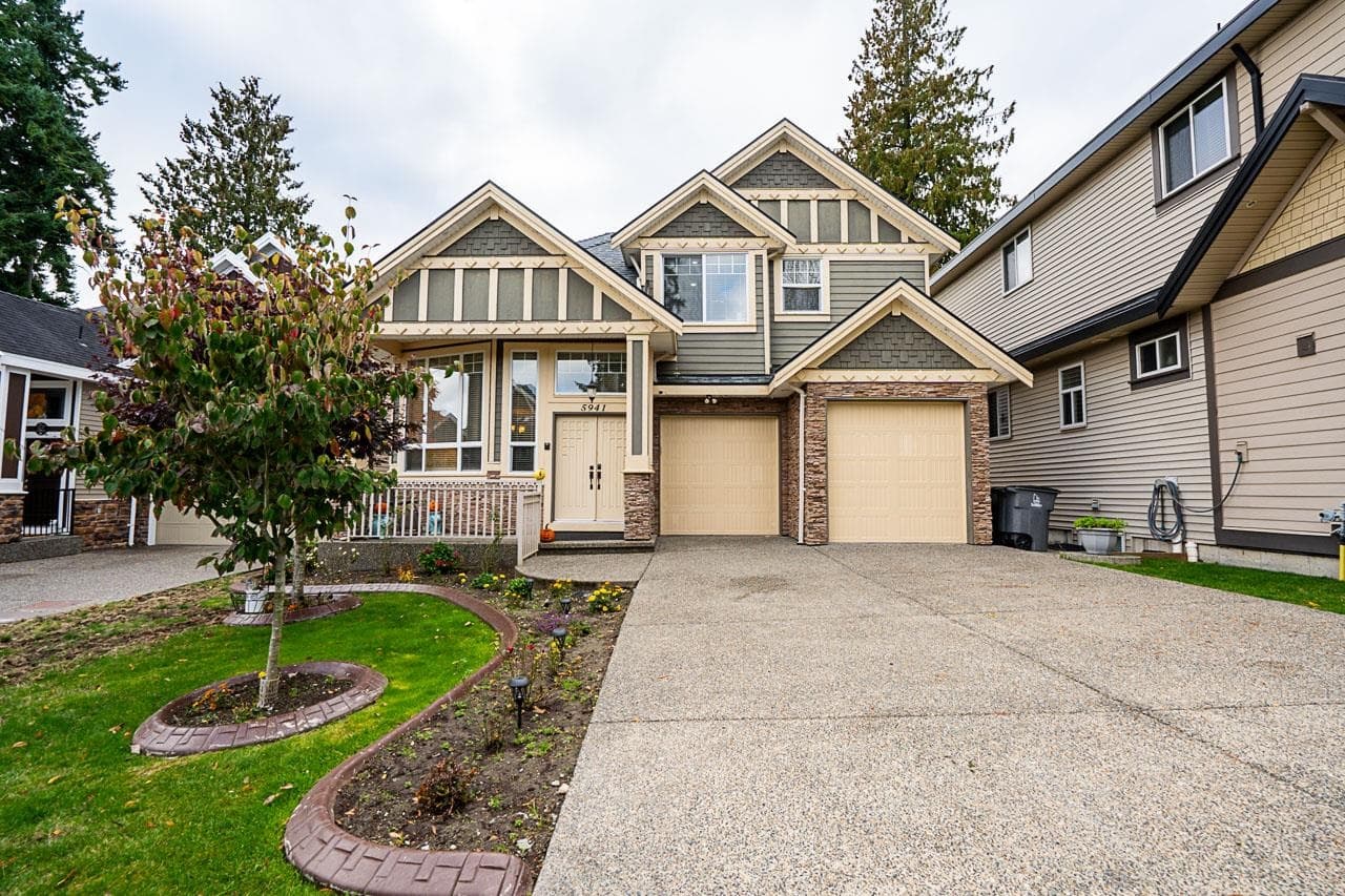 5941 129b Street, Surrey, V3X 0C5 — photo 2