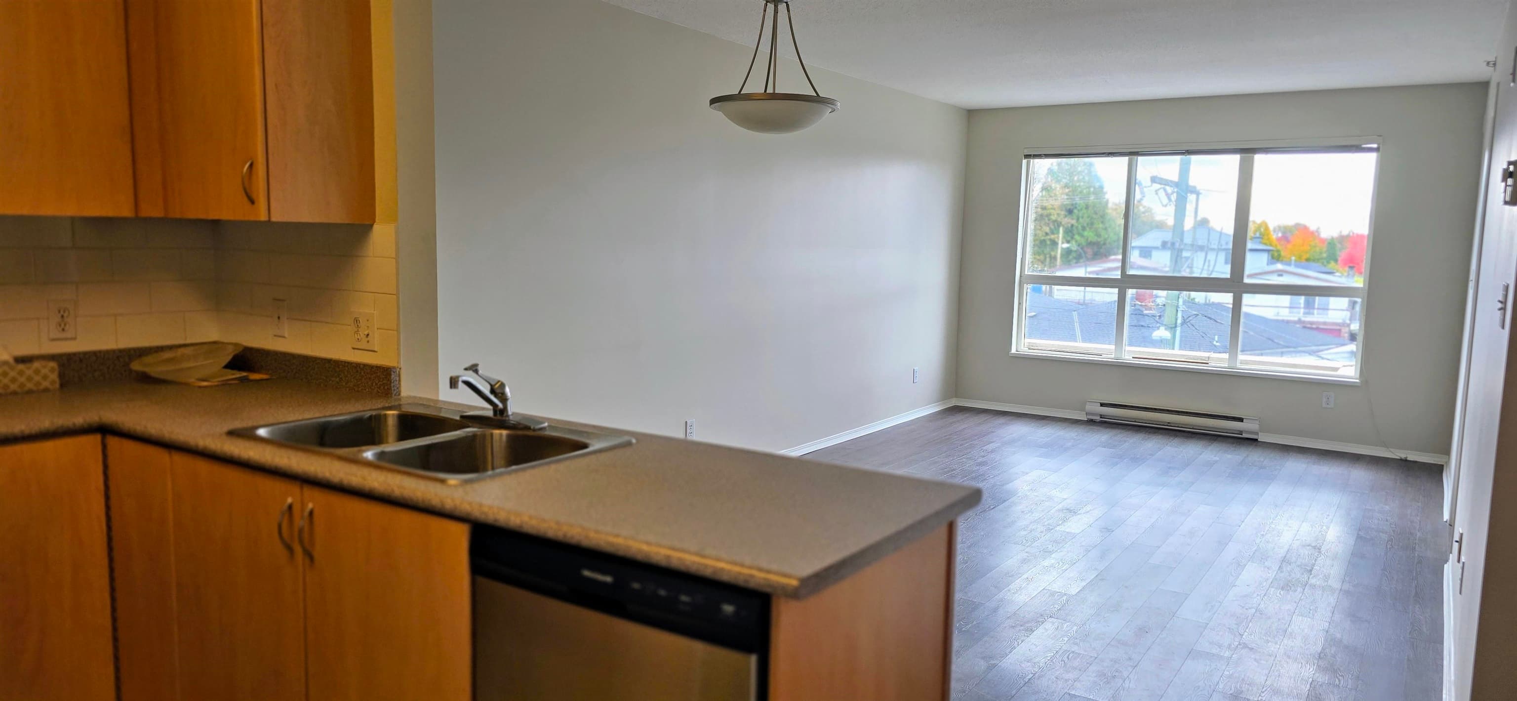 PH3 - 5438 Rupert Street, Vancouver, V5R 2K3 — photo 2