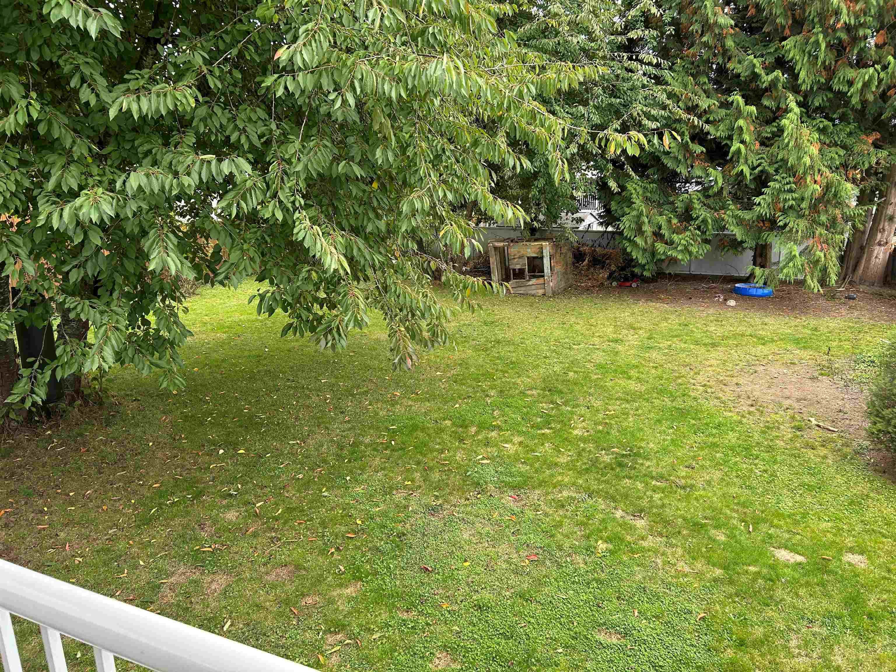 13854 89a Avenue, Surrey, V3V 6K9 — photo 3
